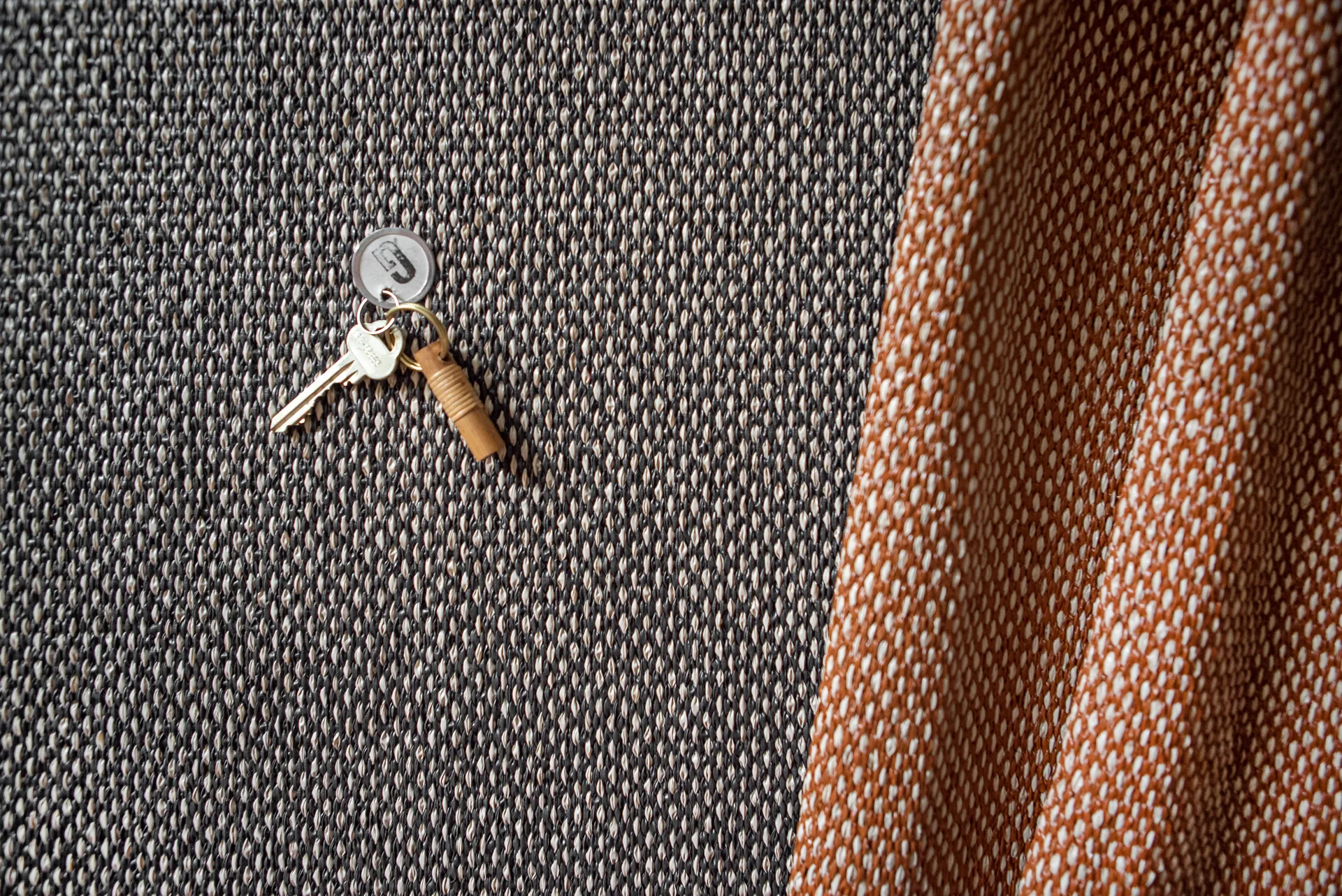 Moor χαλάκι mud (μαύρο-τερακότα), 70x200 cm Brita Sweden