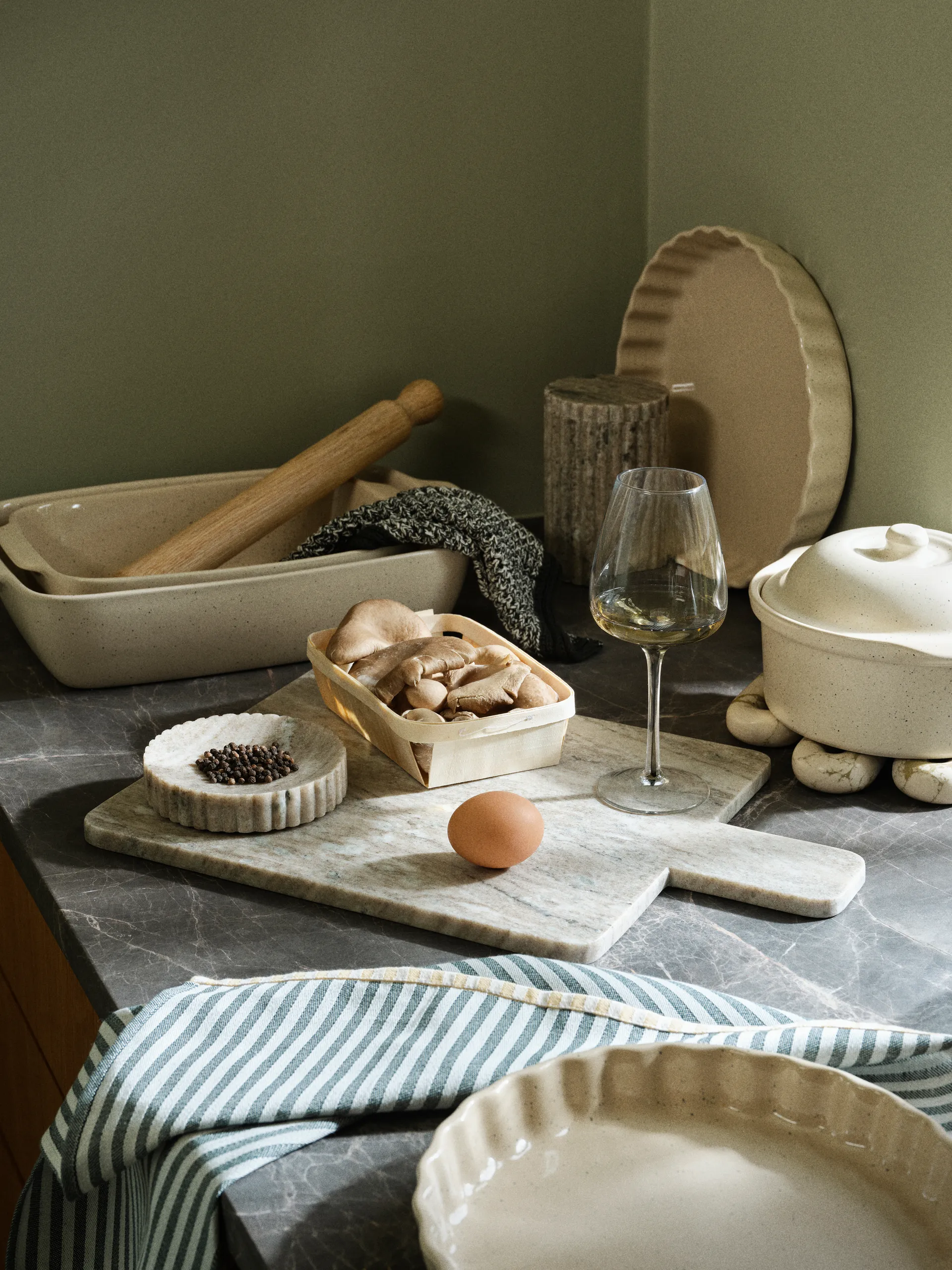 Φόρμα πίτας διαμέτρου 29 εκατοστών, Beige Broste Copenhagen