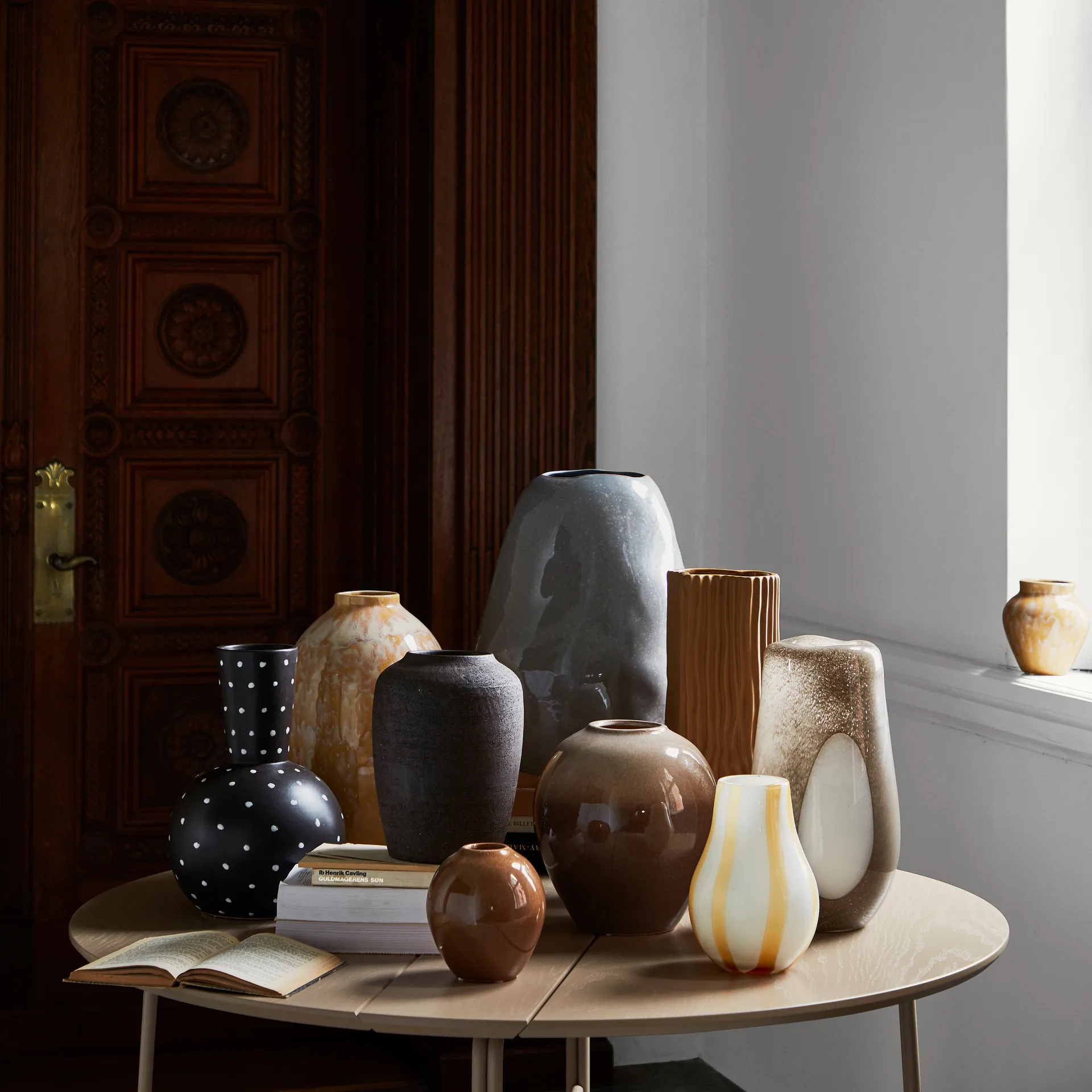 Ada Dot γυάλινο βάζο 37 cm, απλά τοπ θερμό γκρι Broste Copenhagen