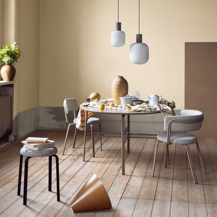 Lolly κρεμαστό φωτιστικό - άμμος-λευκό-Ø 27 cm - Broste Copenhagen