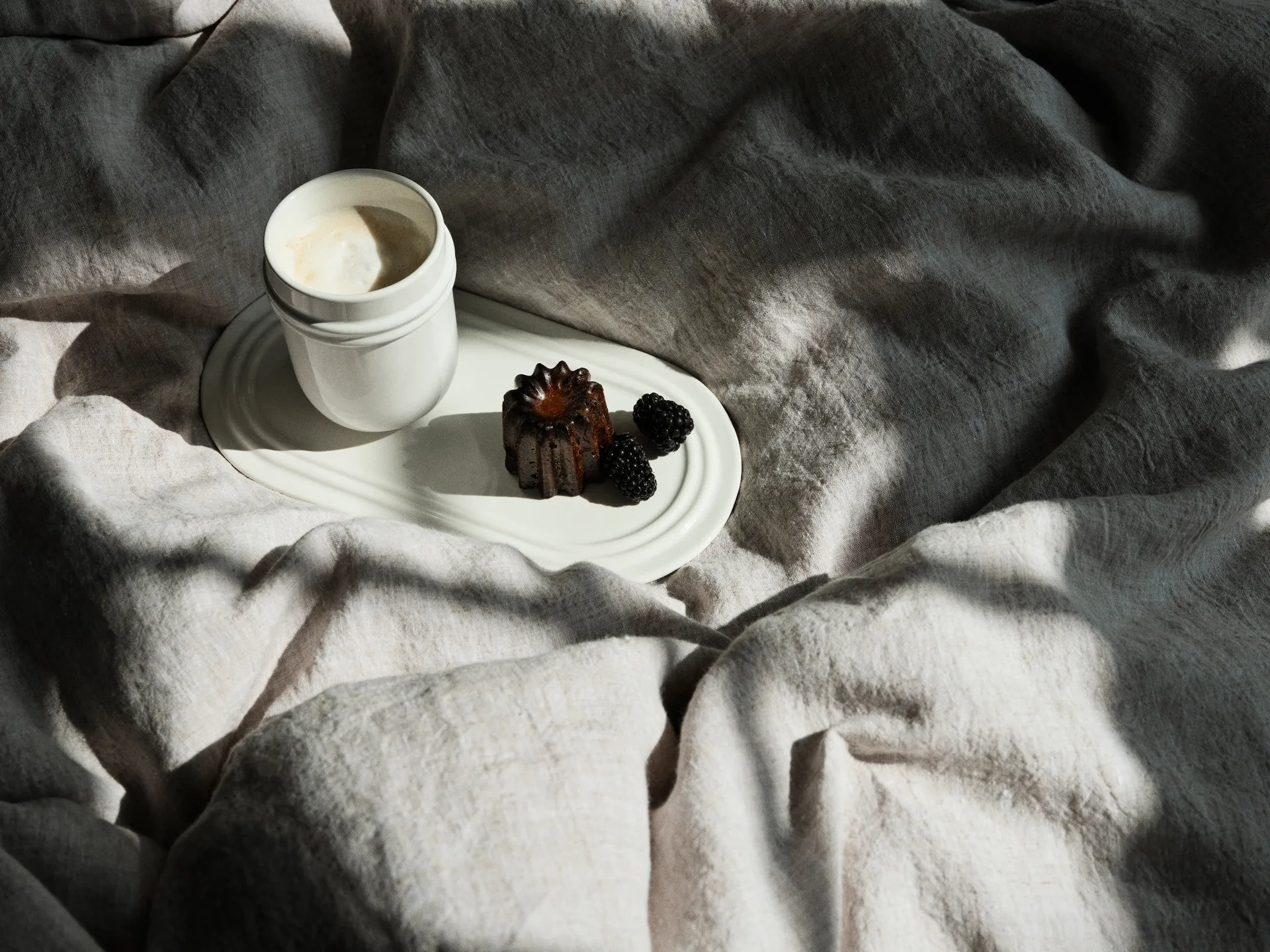 Οβάλ πιάτο Stevns 27,5 cm, Chalk white Broste Copenhagen