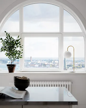 Bellagio επιτραπέζιο φωτιστικό 60 cm - Ορείχαλκος-λευκό - By Rydéns