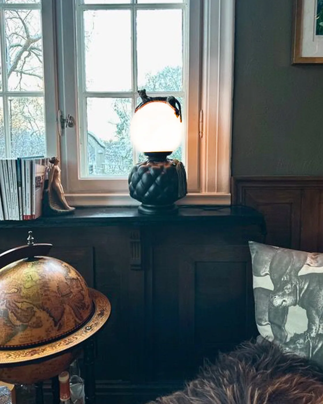 Επιτραπέζιο φωτιστικό Viva La Diva 45 cm, Μαύρο-matt λευκό By Rydéns