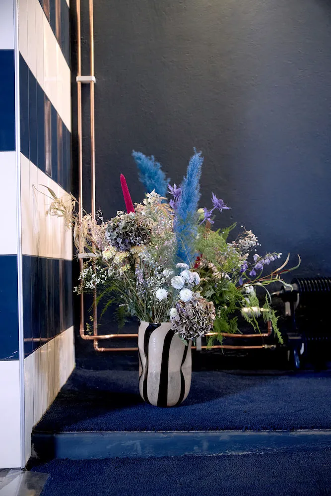 Curt βάζο 30 cm, Μαύρο-μπεζ Byon