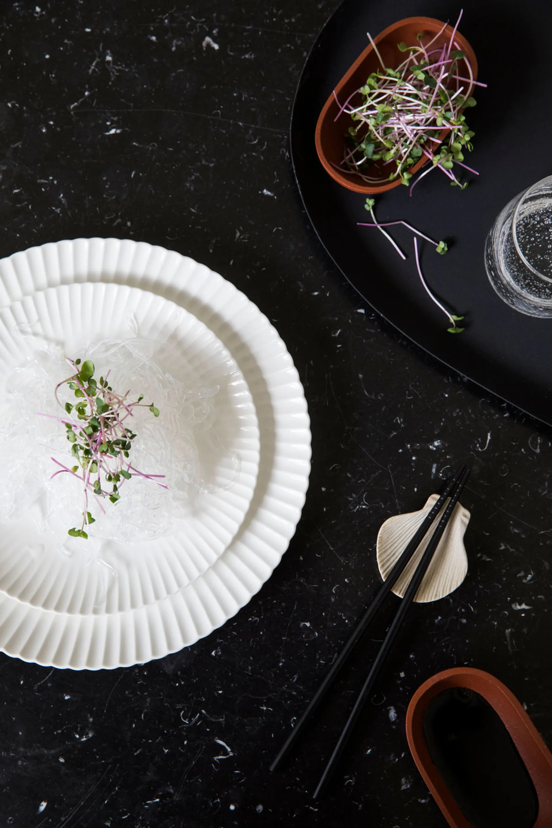 Fumiko βάση για ξυλάκια φαγητού 4 τεμάχια, Μπεζ Byon