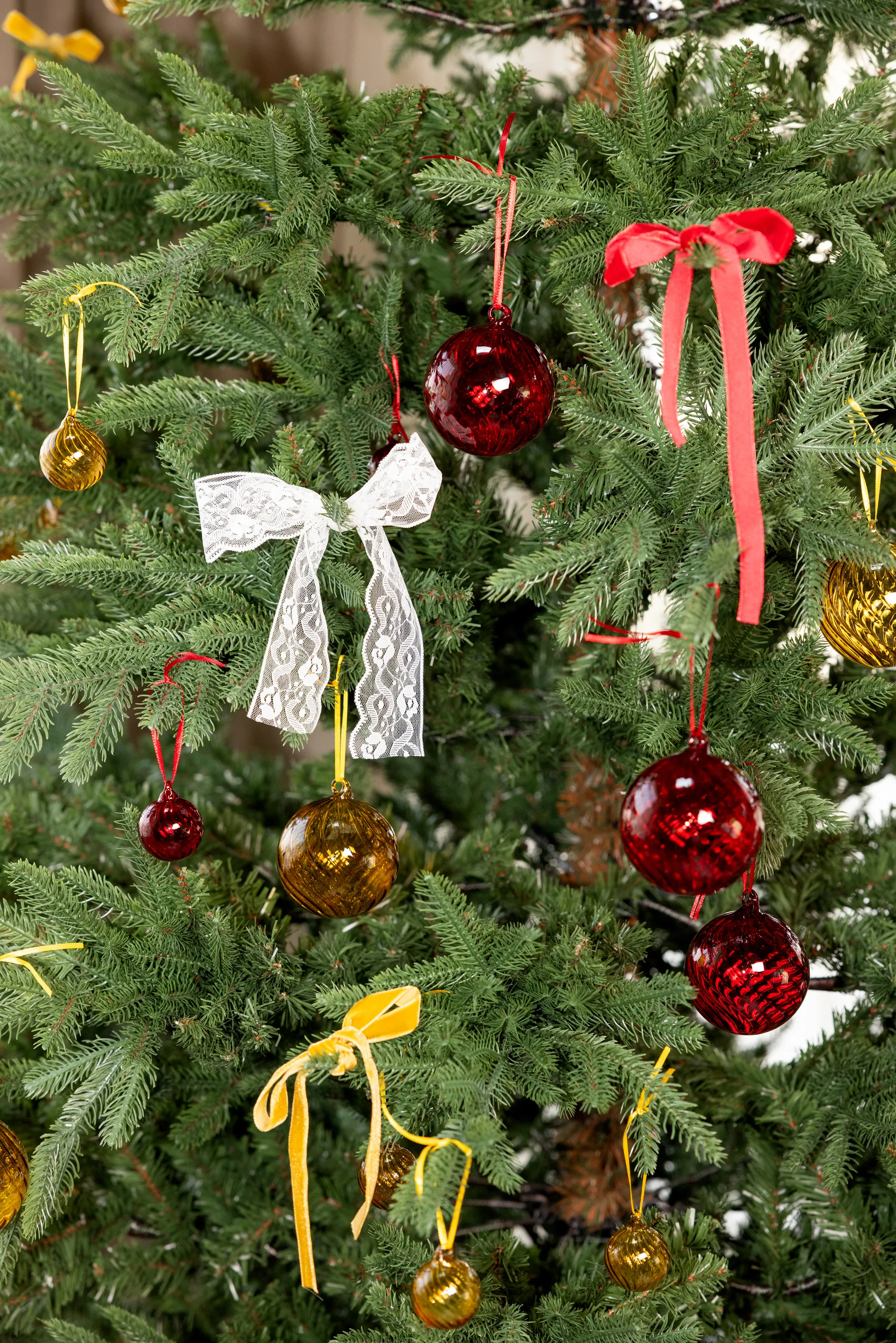 Opacity χριστουγεννιάτικη μπάλα M Ø8 εκ. 2-pack, Κίτρινο Byon