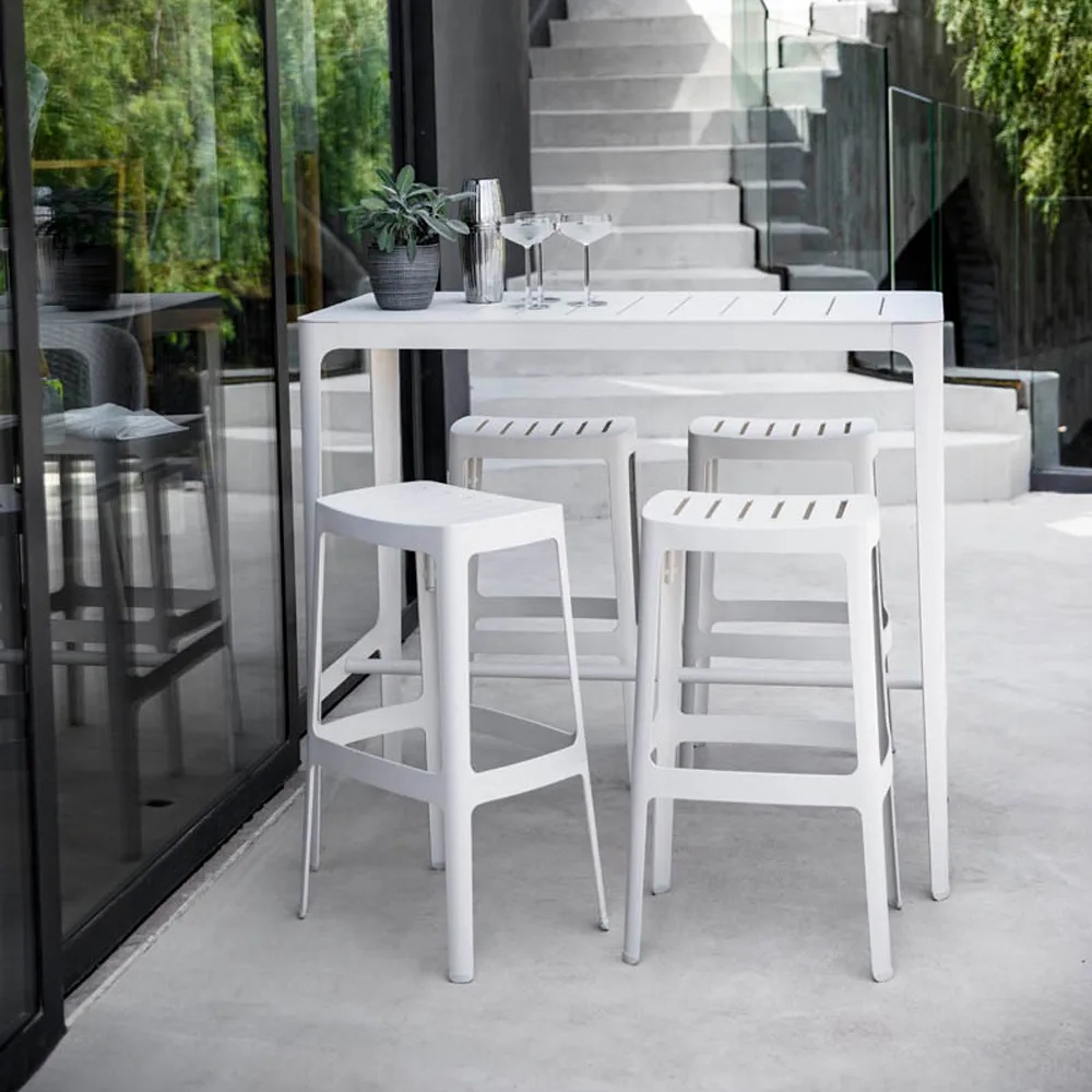 Κομμένο μπαρ-τραπέζι, Μαύρο Cane-line