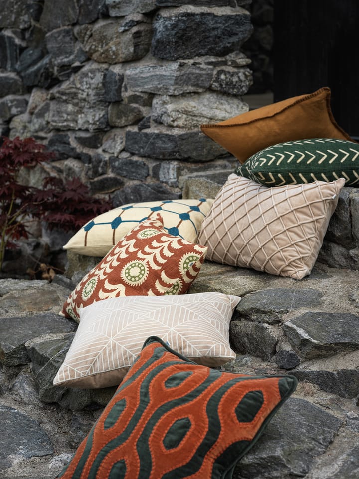 Μαξιλαροθήκη Embroidered Kulgam 50x50 εκ, Ταμπά-υπόλευκο Chhatwal & Jonsson