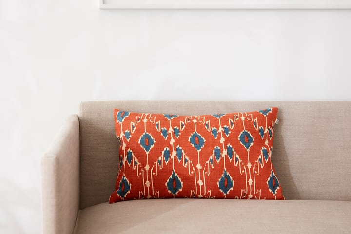 Ikat Goa μαξιλαροθήκη 60x40 cm, Βερυκοκί πορτοκαλί-μπλε του παραδείσου Chhatwal & Jonsson