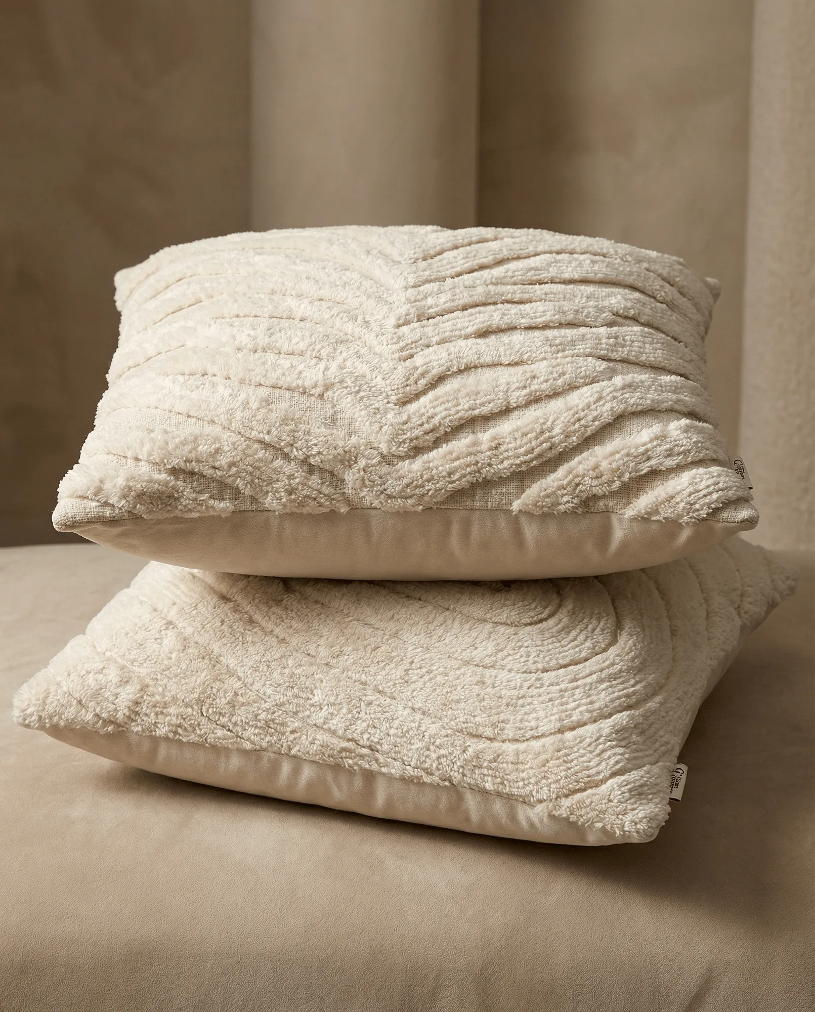 Zebra Tuft κάλυμμα μαξιλαριού, Off white, 50x50 εκ. Classic Collection