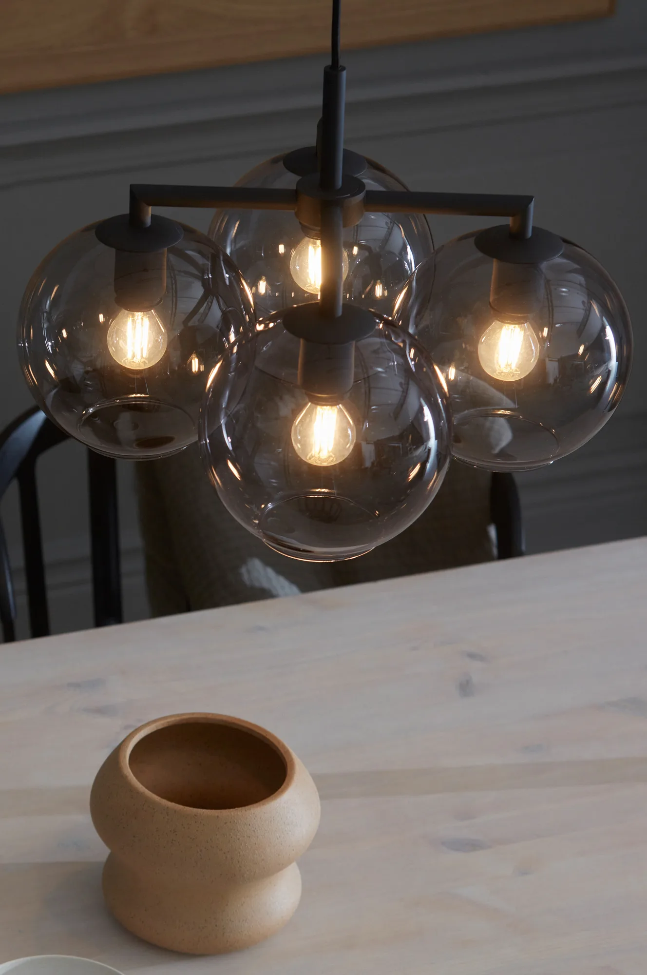 Ture κρεμαστό φωτιστικό 30 cm, Μαύρο-φιμέ γυαλί CO Bankeryd