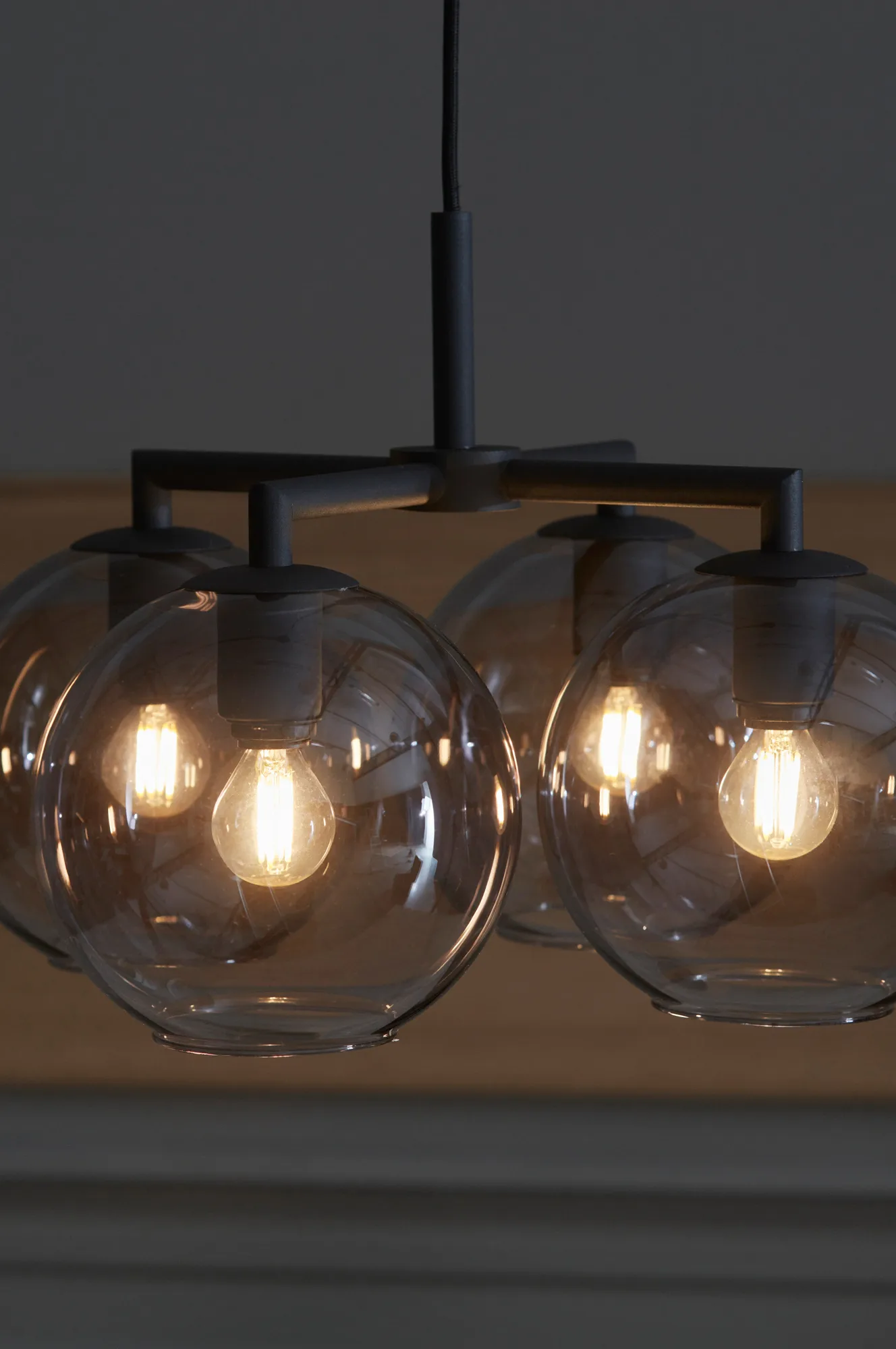 Ture κρεμαστό φωτιστικό 30 cm, Μαύρο-φιμέ γυαλί CO Bankeryd