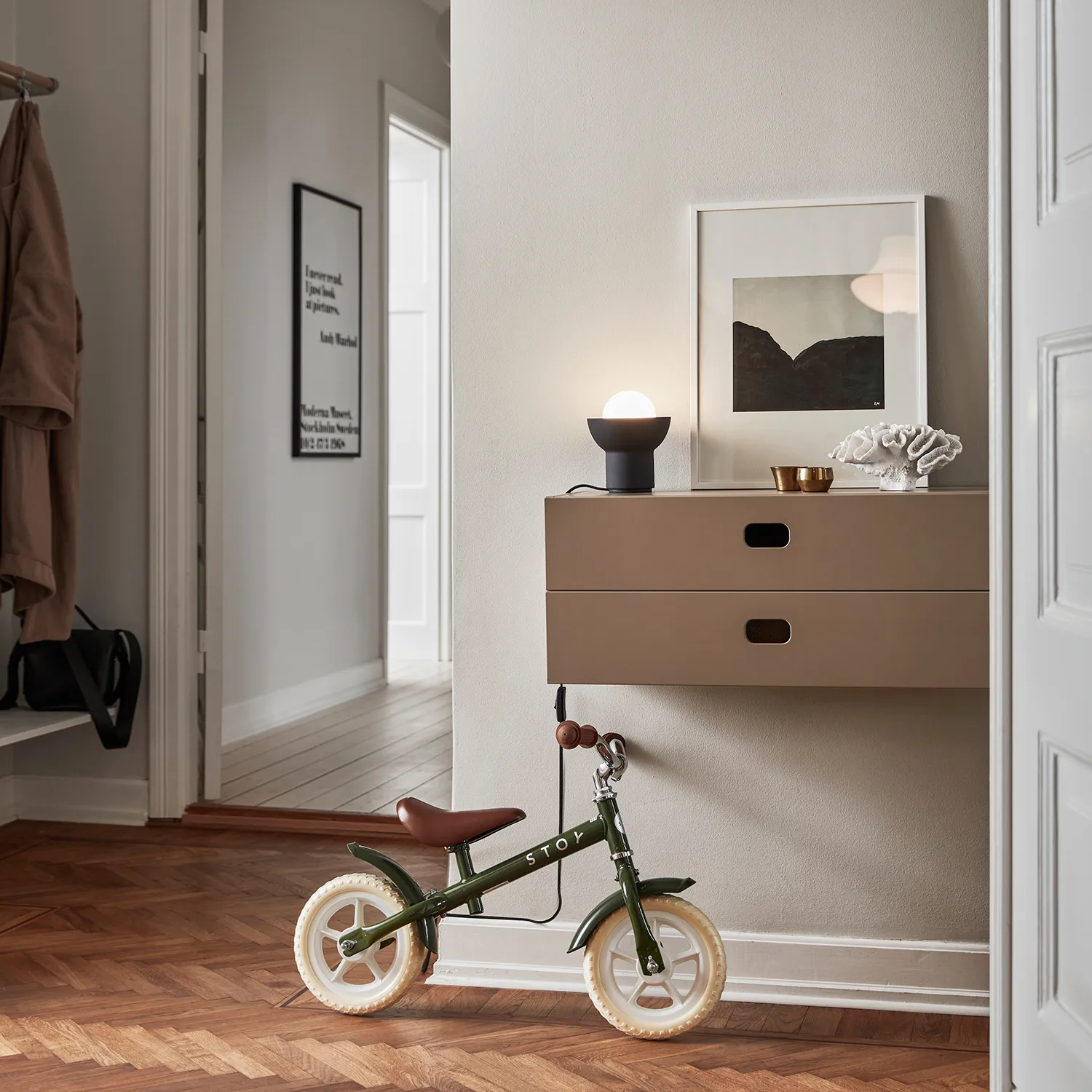 Up επιτραπέζιο φωτιστικό, Μαύρο CO Bankeryd