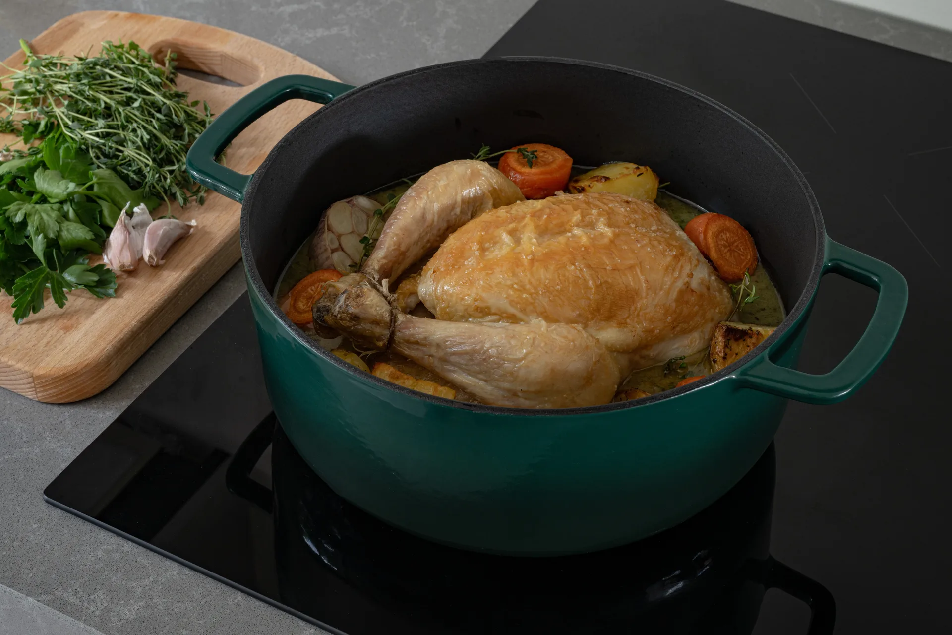 Combekk Εμαγιέ χύτρα από χυτοσίδηρο Ø24 εκ., Holly Green-gold πόμολο Combekk