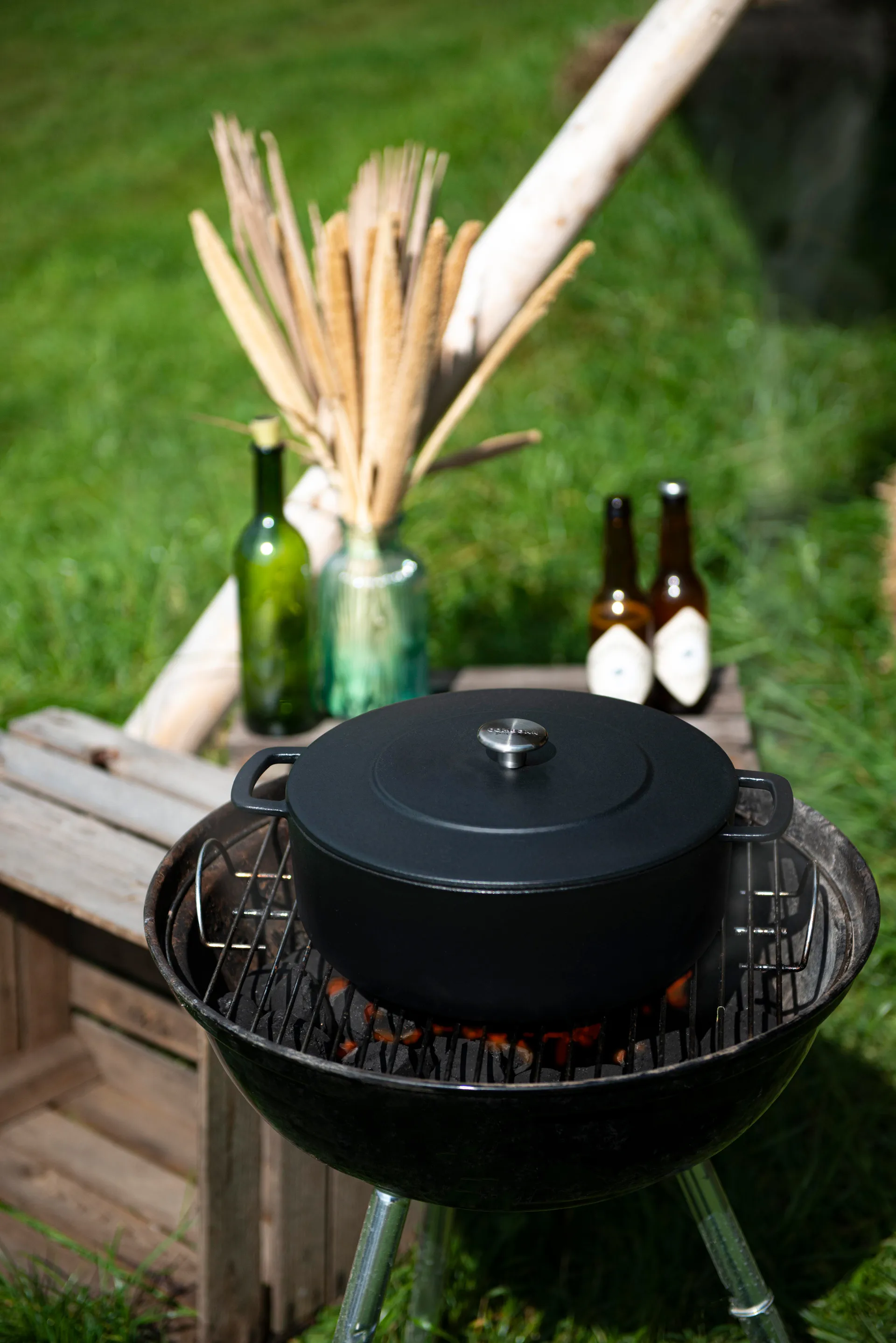 Combekk Εμαγιέ χύτρα από χυτοσίδηρο Ø28 εκ., Μαύρο Combekk