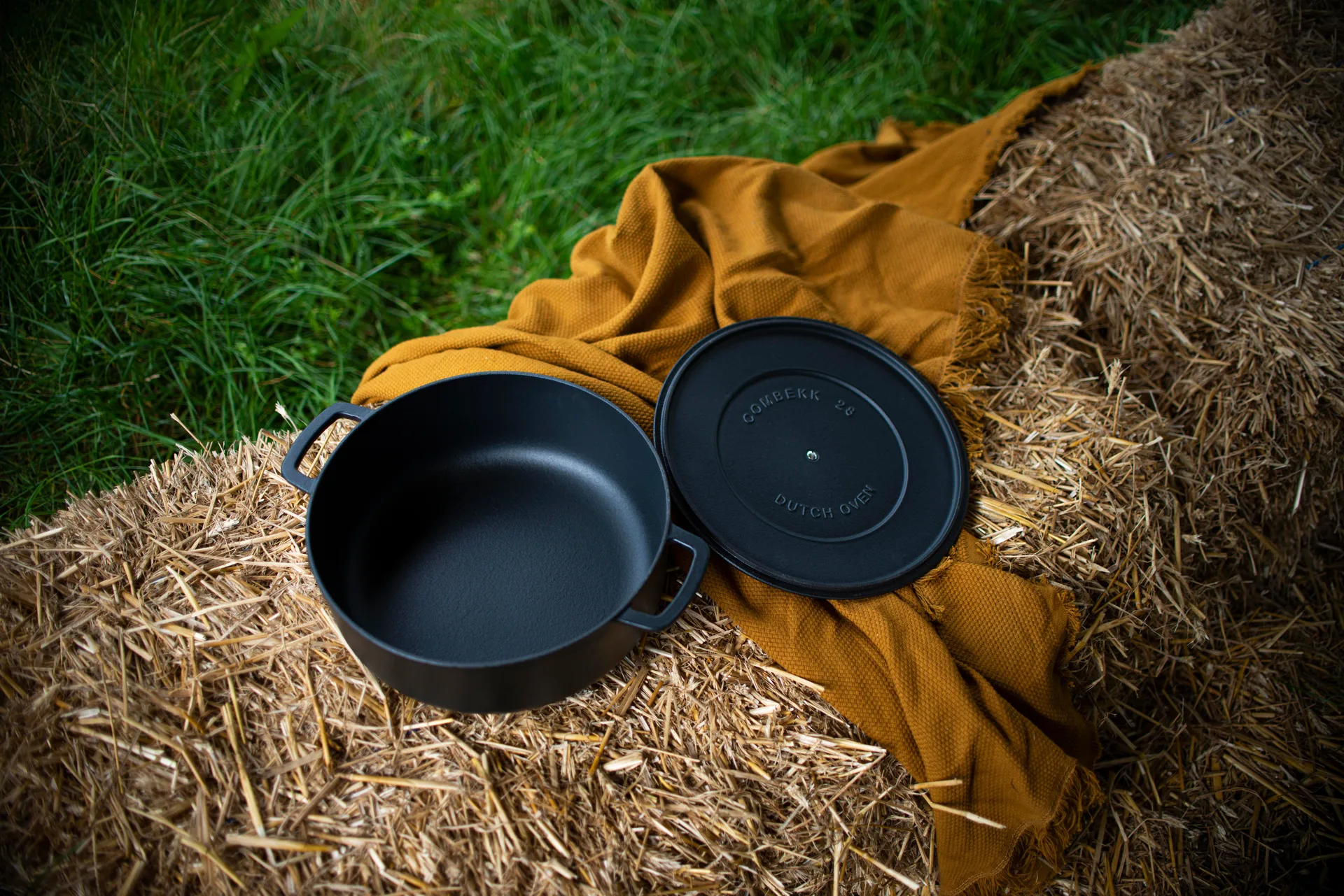 Combekk Εμαγιέ χύτρα από χυτοσίδηρο Ø28 εκ., Μαύρο Combekk