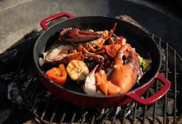 Combekk Enameled τηγάνι από χυτοσίδηρο Ø24 εκ. - Bordeaux - Combekk