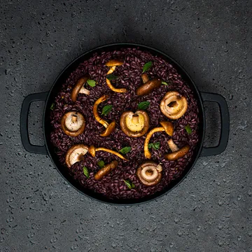 Combekk Enameled τηγάνι από χυτοσίδηρο Ø24 εκ. - Μαύρο - Combekk