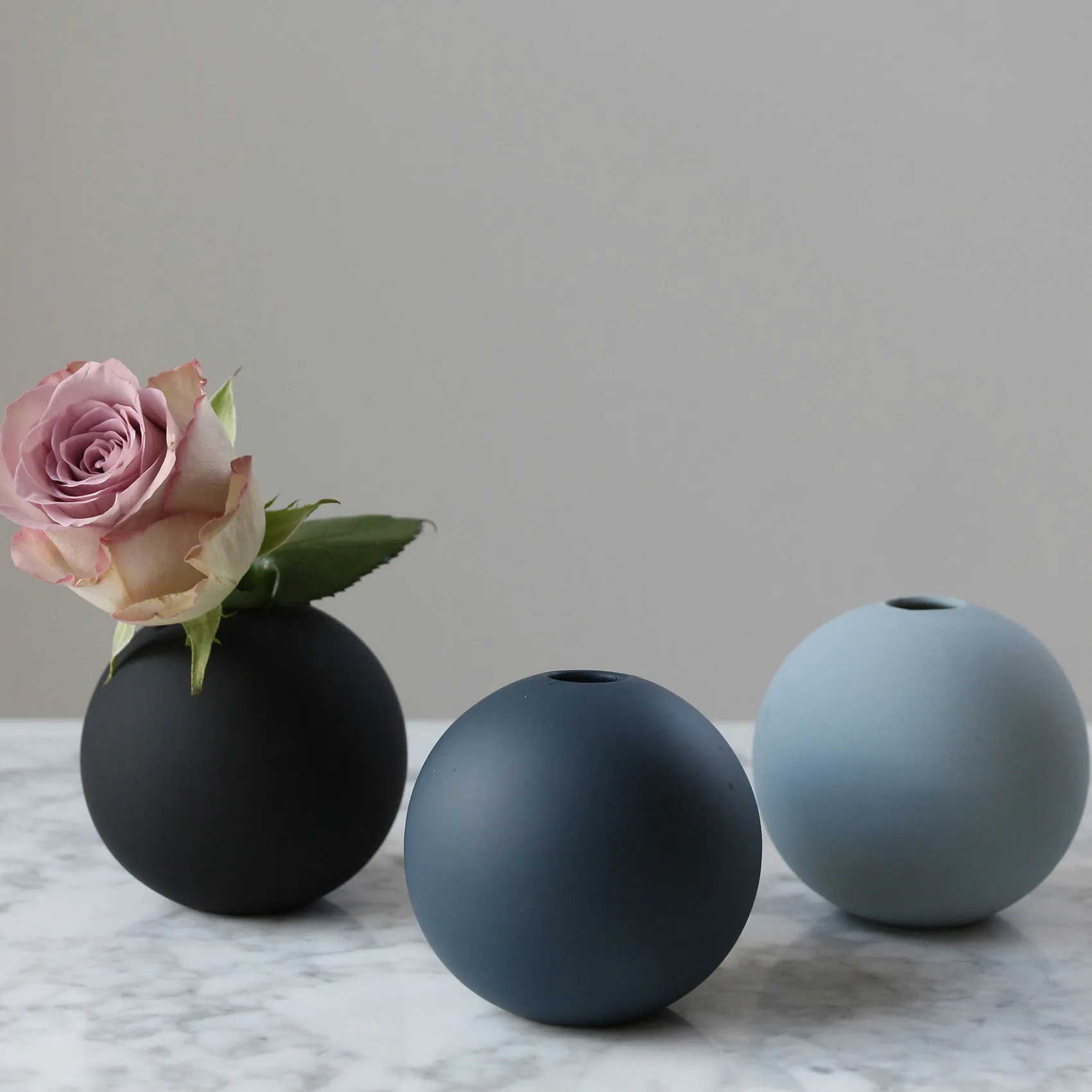 Ball βάζο midnight blue, 8 cm Cooee Design