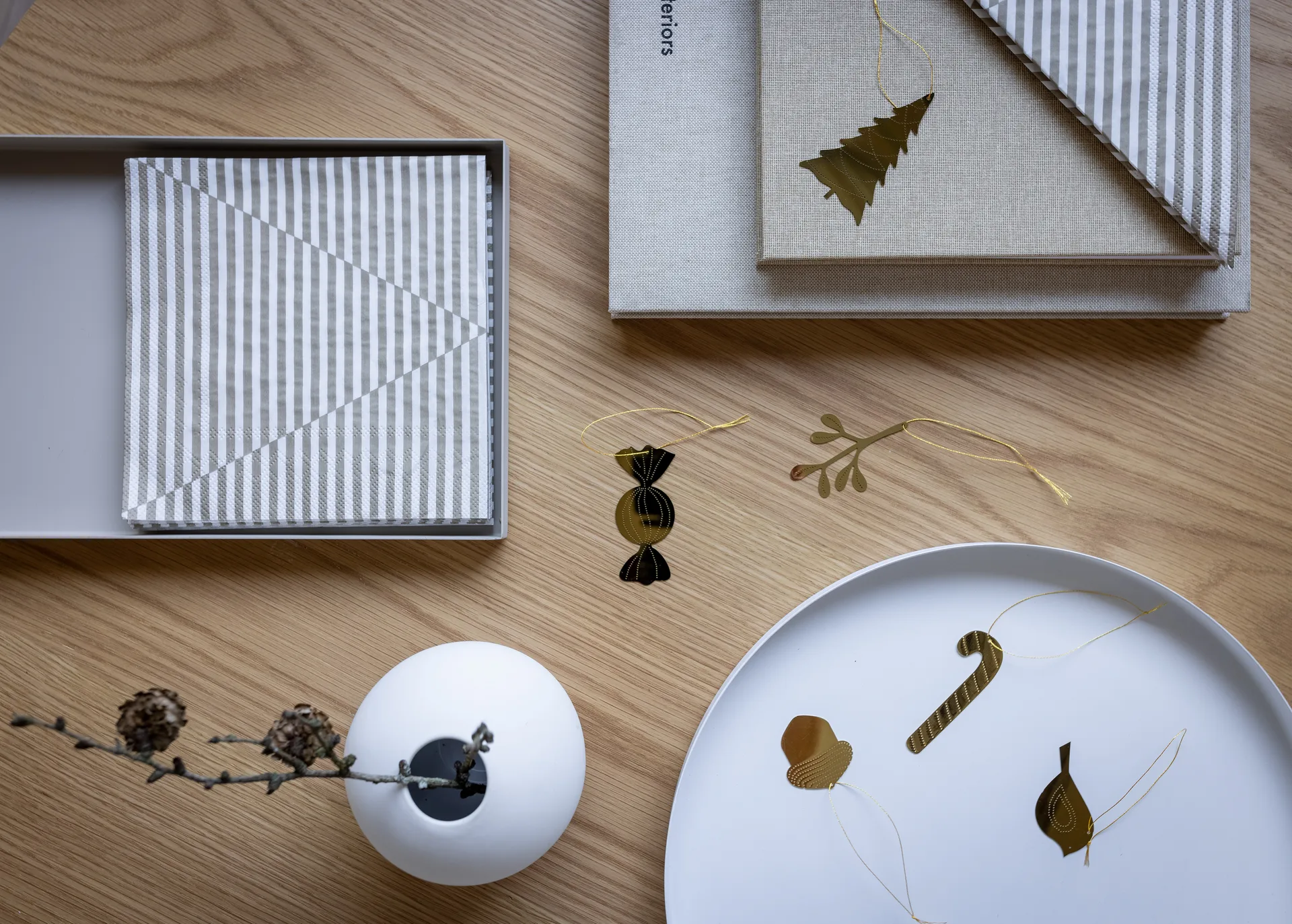 Broken Lines χαρτοπετσέτες 33x33 Συσκευασία 20 τεμαχίων, Άμμος-λευκό Cooee Design