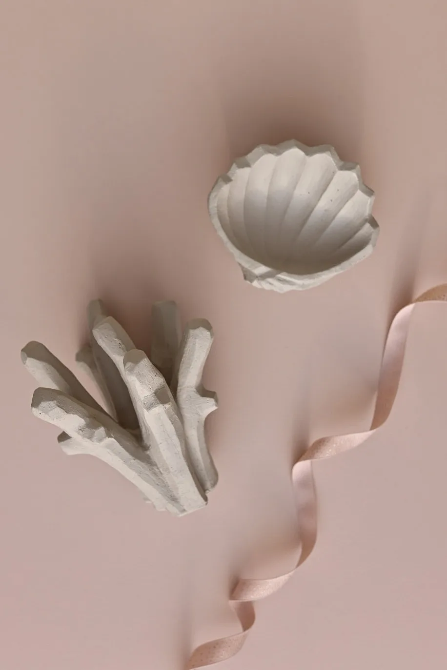 The Clam Shell γλυπτό 13 cm, Ασβεστόλιθος Cooee Design