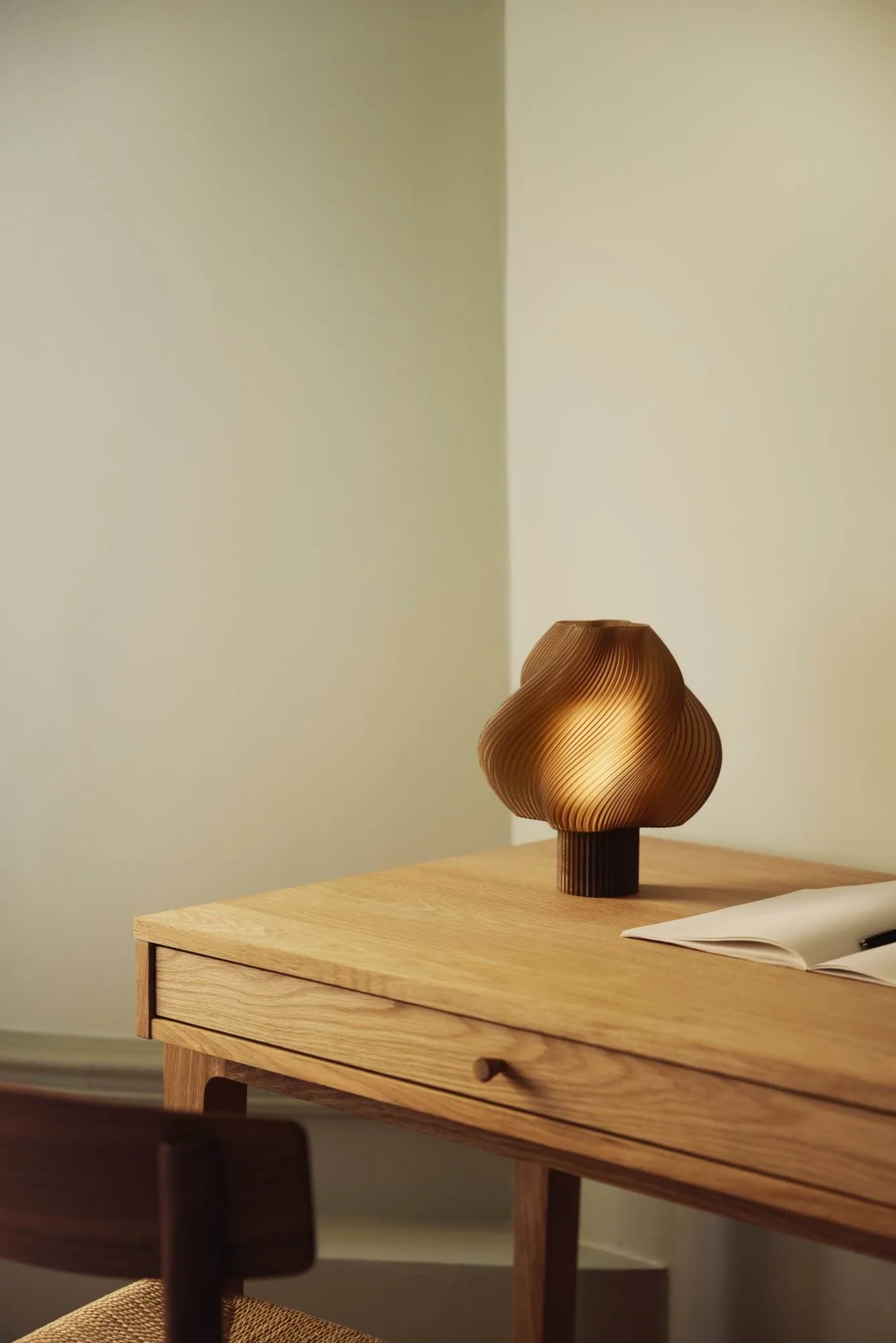 Soft Serve φορητή επιτραπέζια λάμπα, Caramel, 23 εκ. Crème Atelier