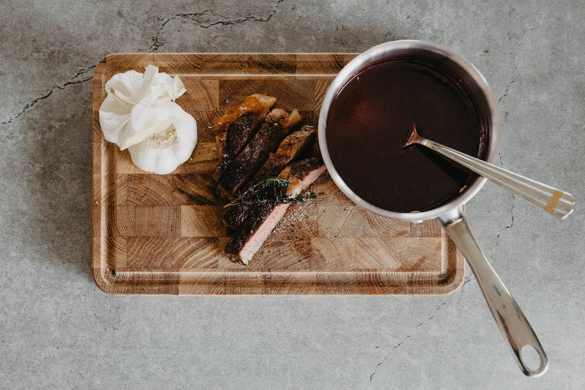 Ξύλινη Επιφάνεια Κοπής Δρυς με Αυλάκι, 30x20 εκ. Culimat