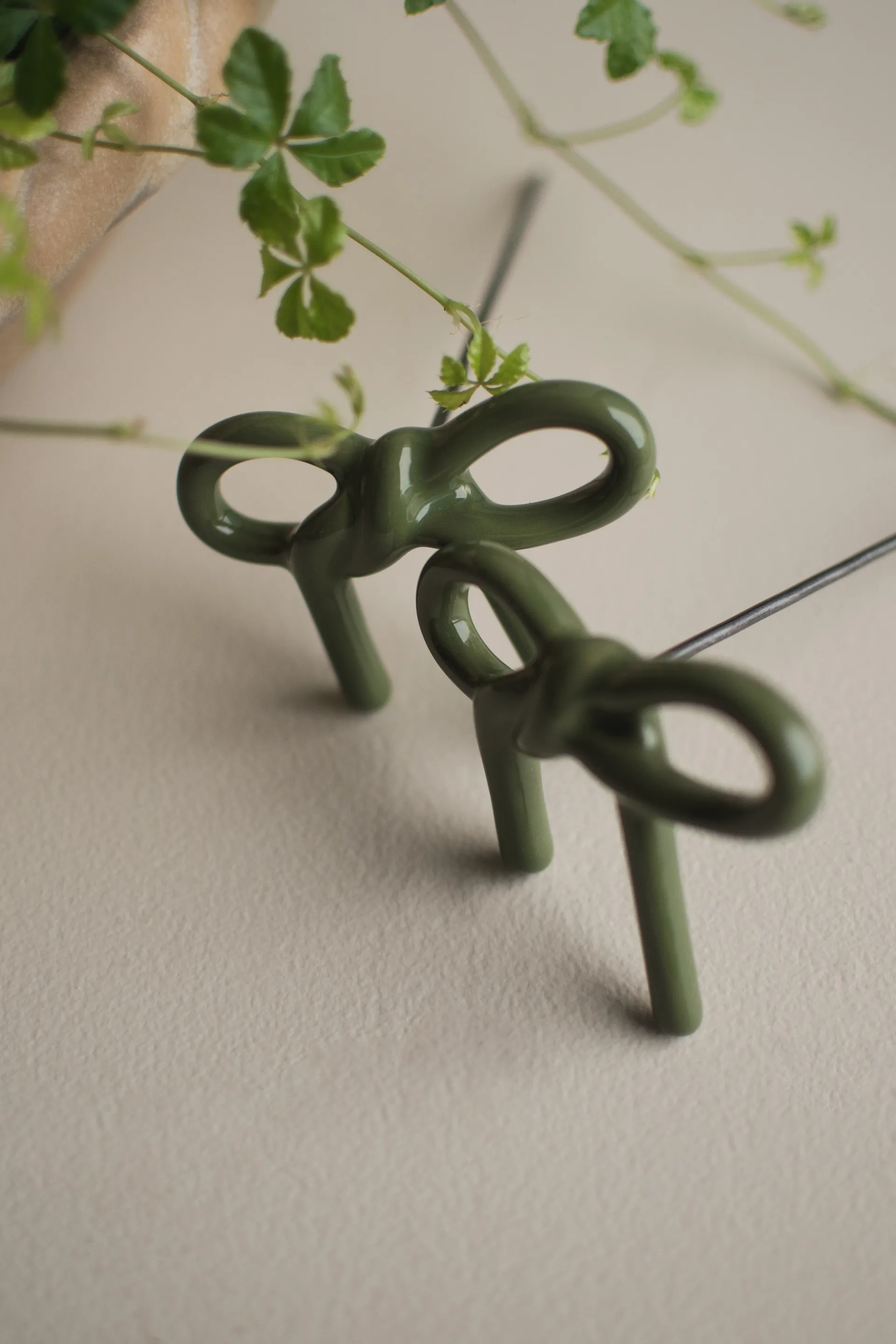 Bow διακόσμηση λουλουδιών, Shiny green DBKD