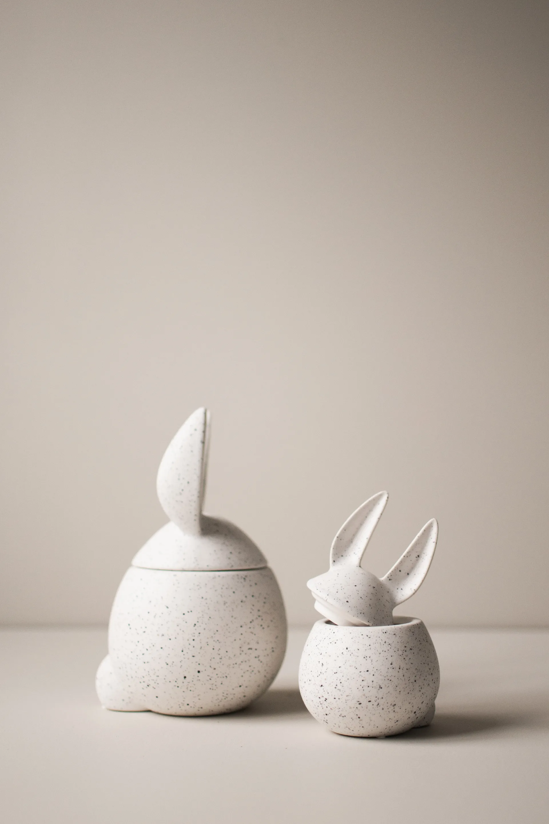 DBKD Eating rabbit μικρό μπολ, White dot DBKD