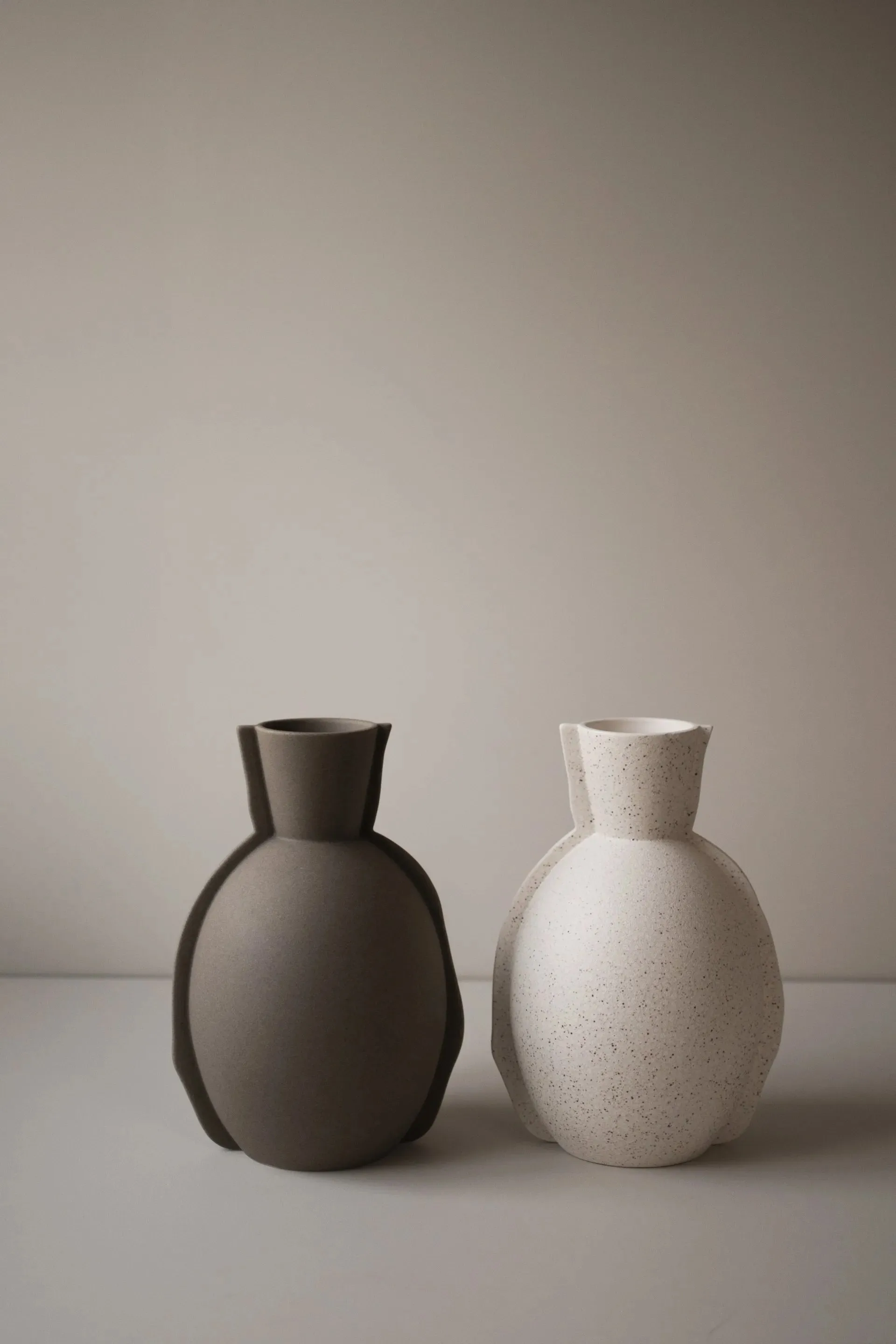 Βάζο Edge H30 cm, Creme dot DBKD