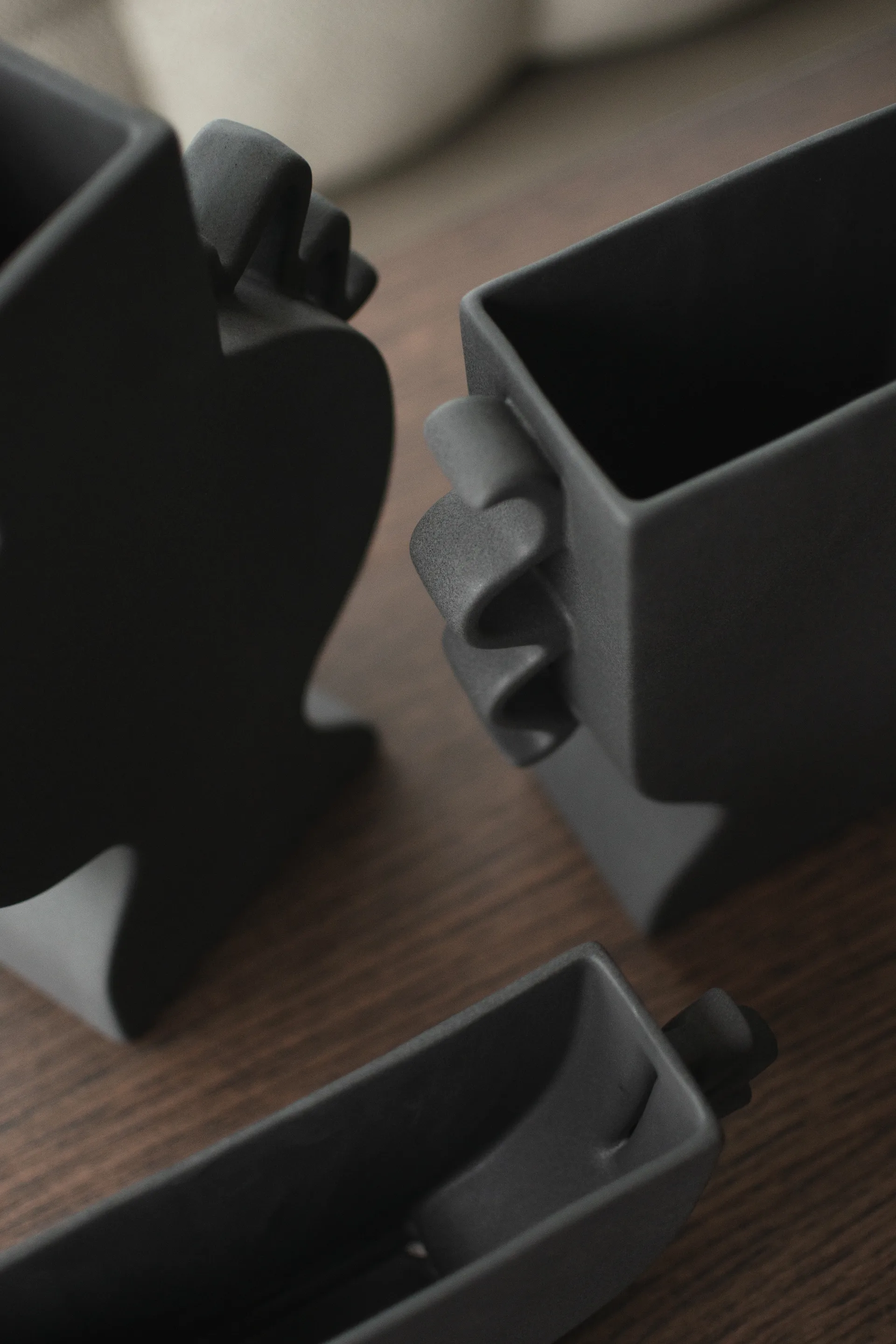 Flat βάζο 25 εκ., Black DBKD