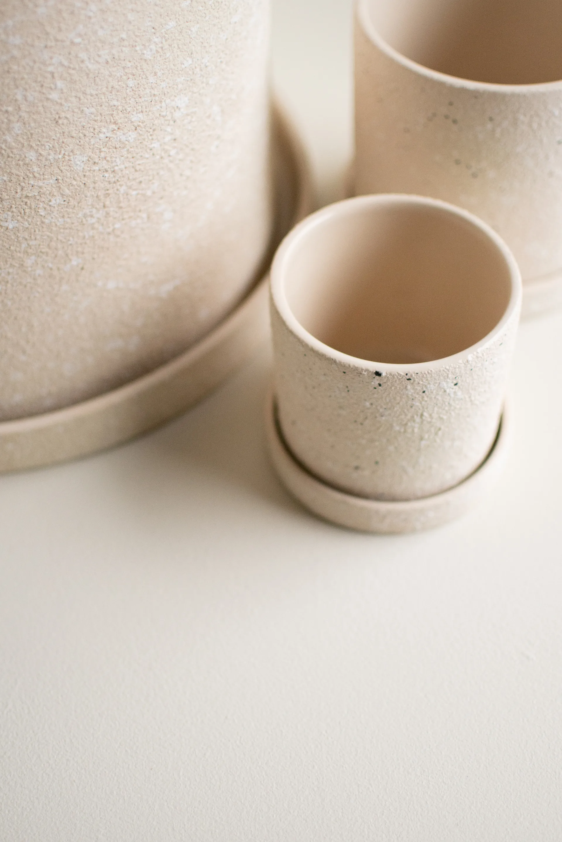 Grow γλάστρα Ø10 cm με πιατάκι, Creme structure DBKD