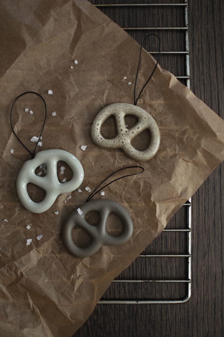 Κρεμαστό διακοσμητικό Hanging pretzel, Shiny mole DBKD