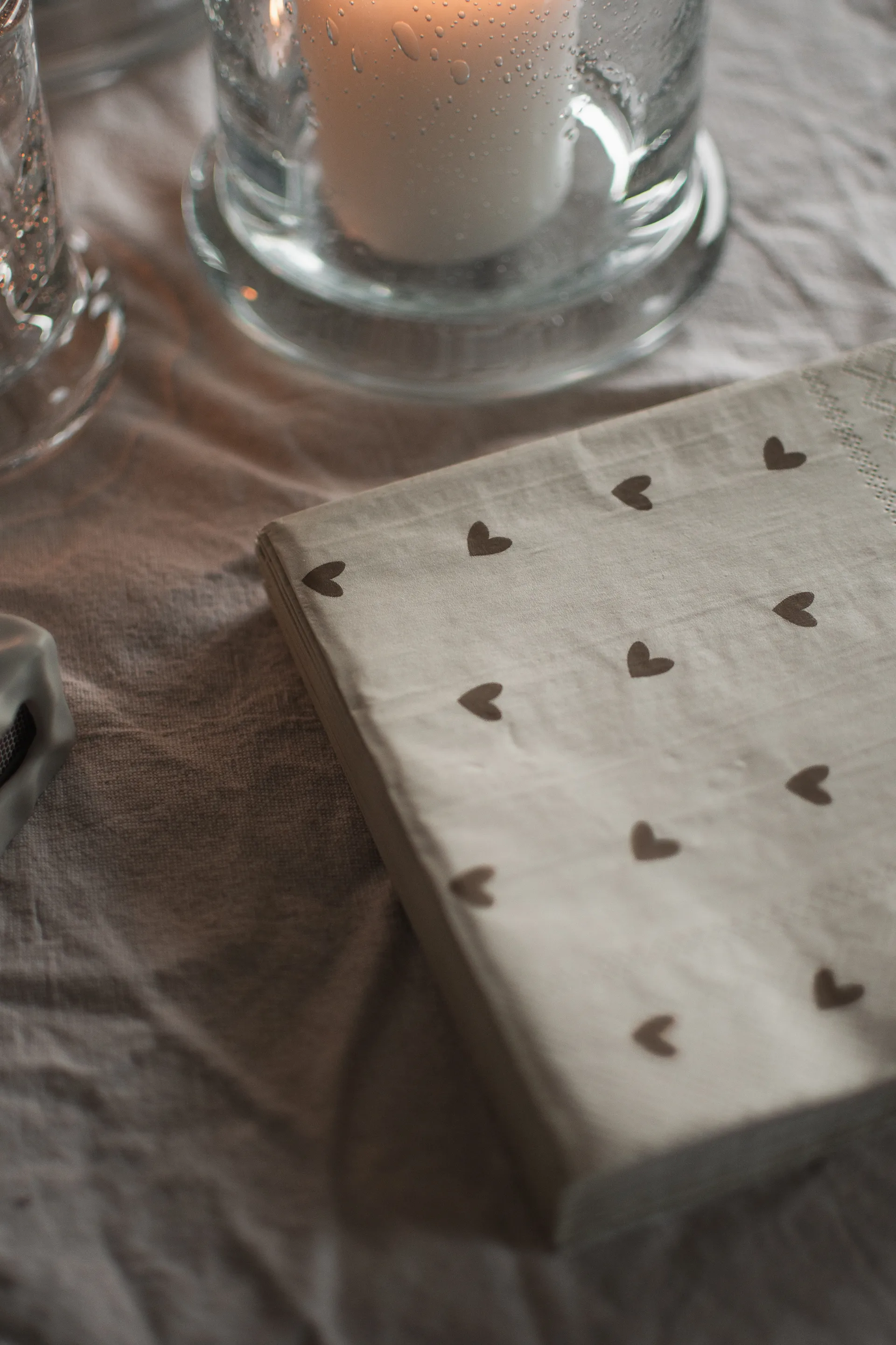 Heart χαρτοπετσέτα 33x33 cm 20 τεμάχια, Brown-beige DBKD