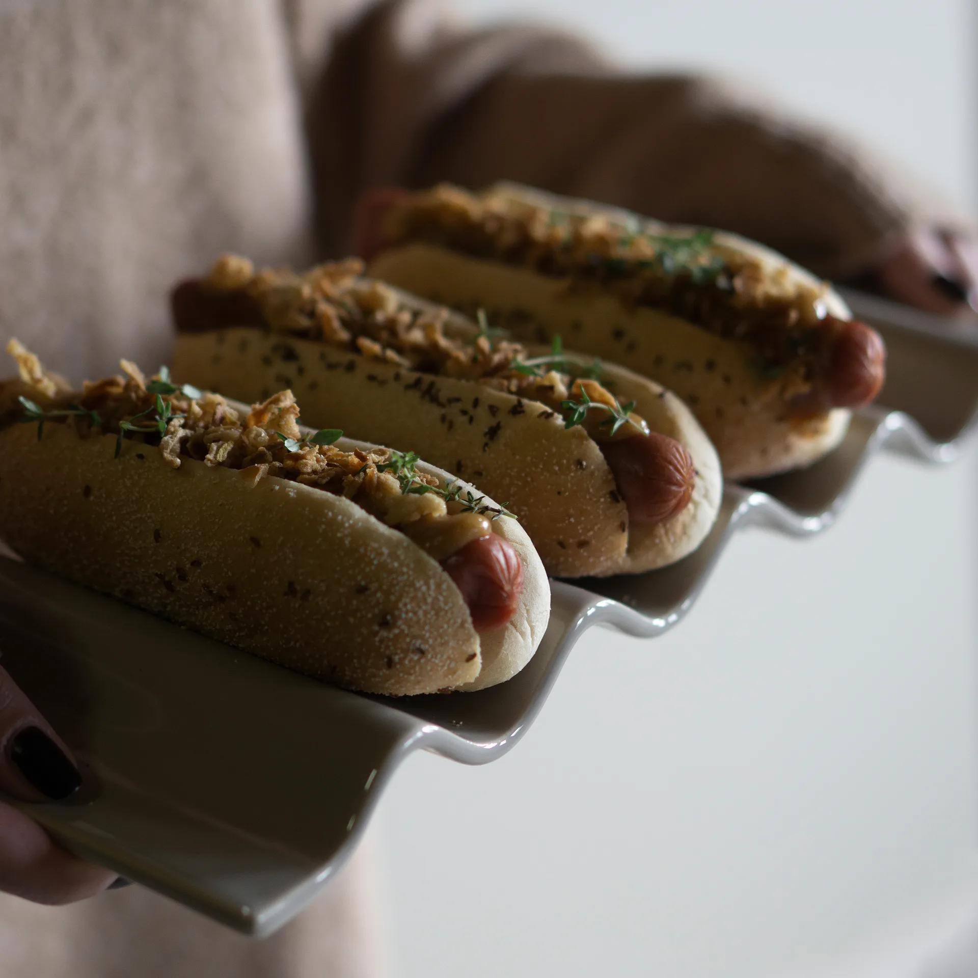 Hold θήκη για χοτ ντογκ 14x37 cm, γυαλιστερό χρώμα του ασπάλακα DBKD