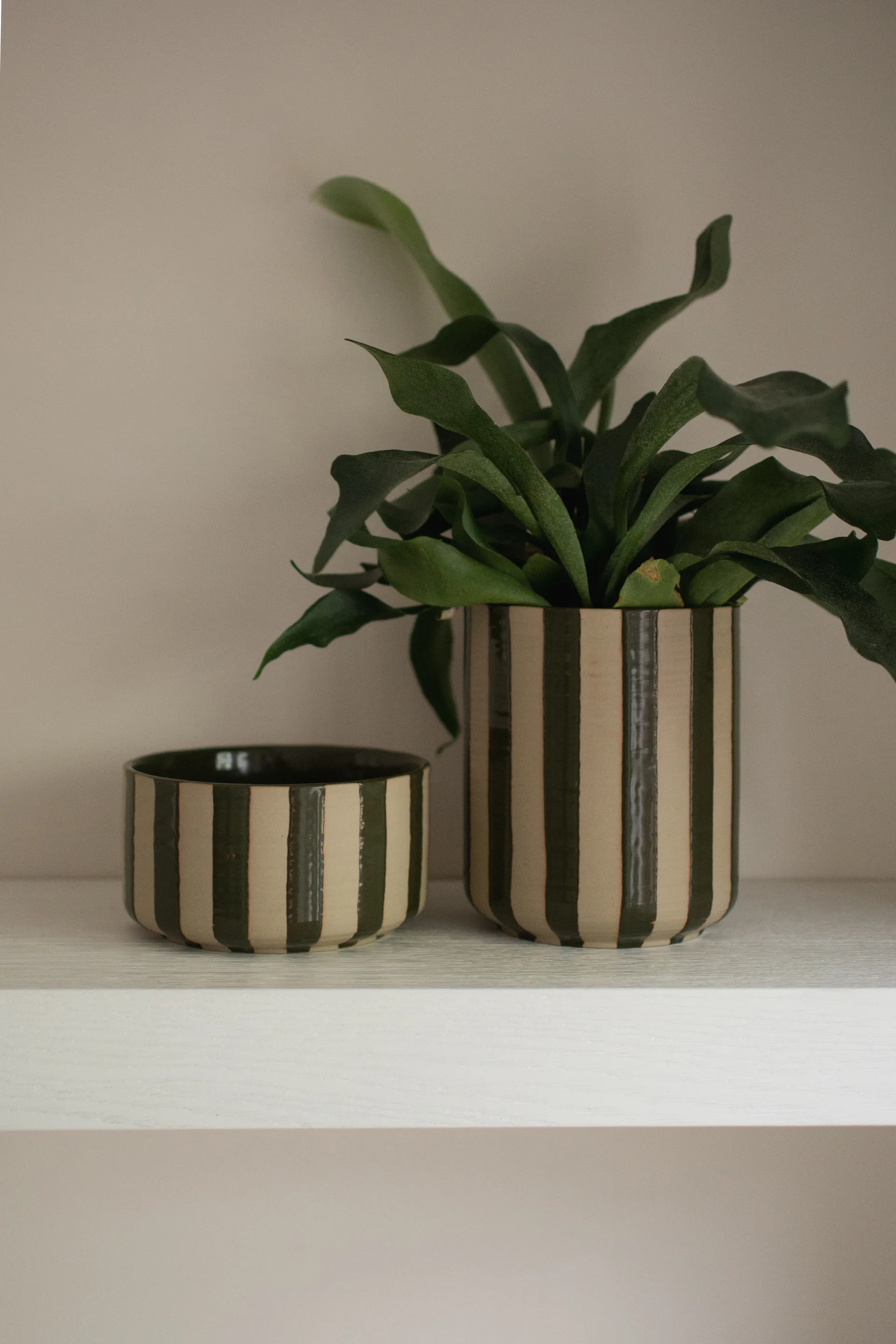 Line γλάστρα Ø14x16 εκ., Stripe Green DBKD