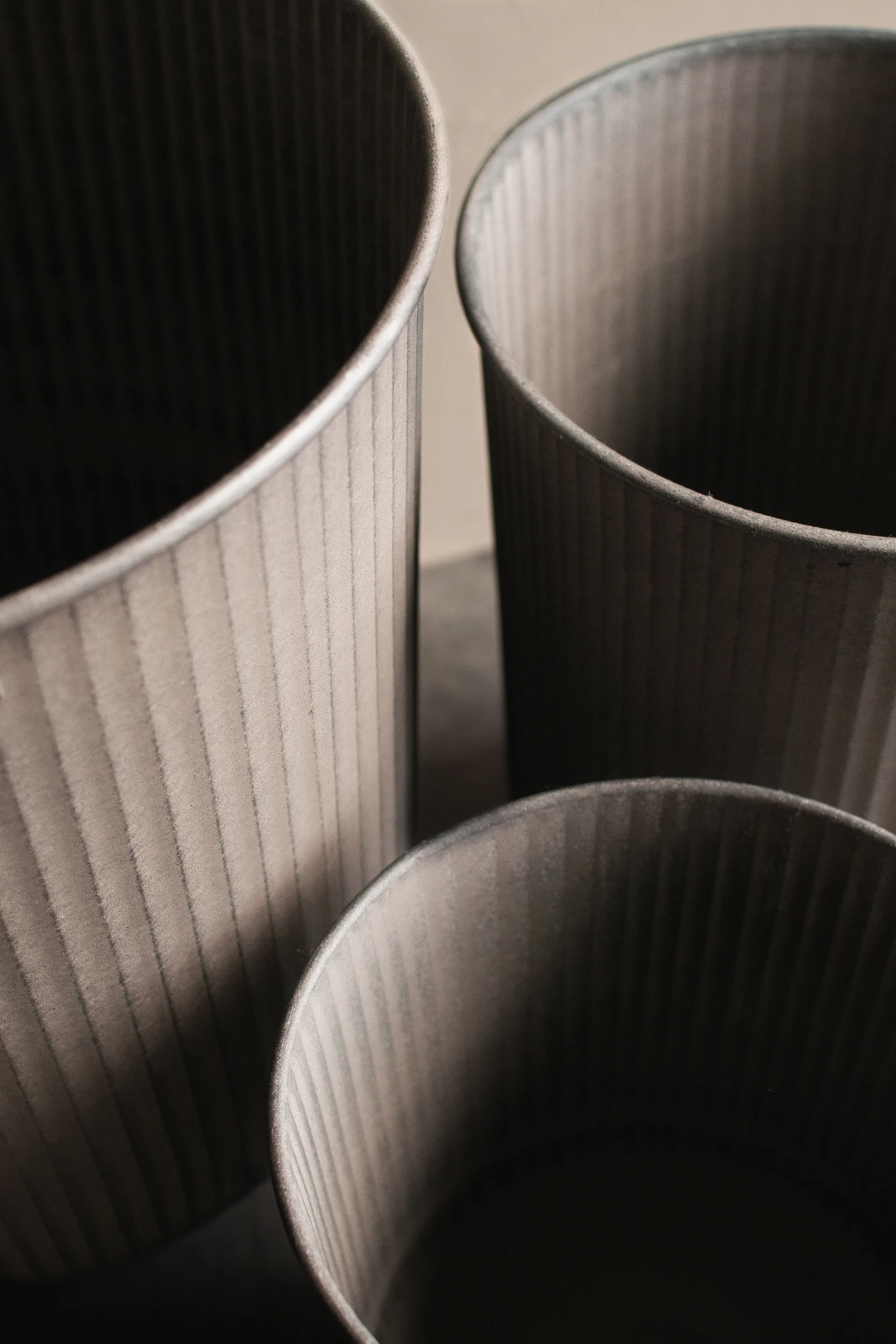 Κεραμικό γλαστράκι Out stripe 3 τεμαχίων, Beige DBKD