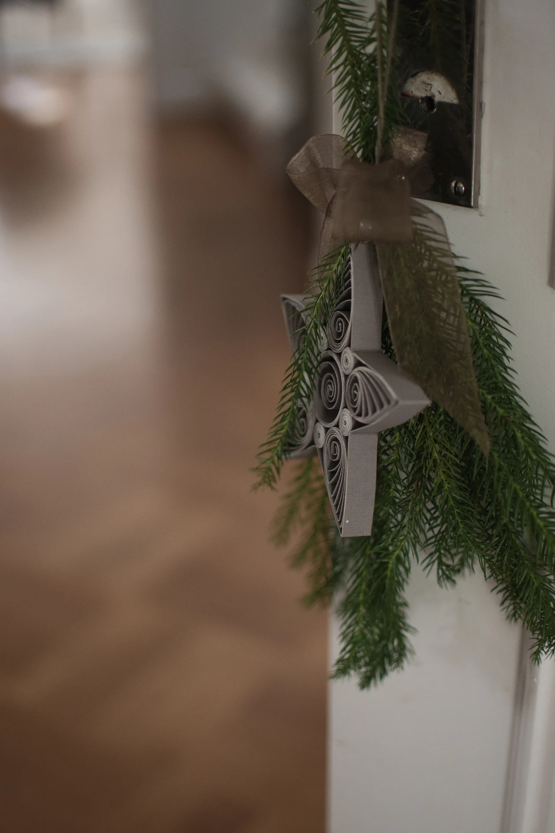 Paper star χριστουγεννιάτικο κρεμαστό αστέρι 13 cm, Mole DBKD