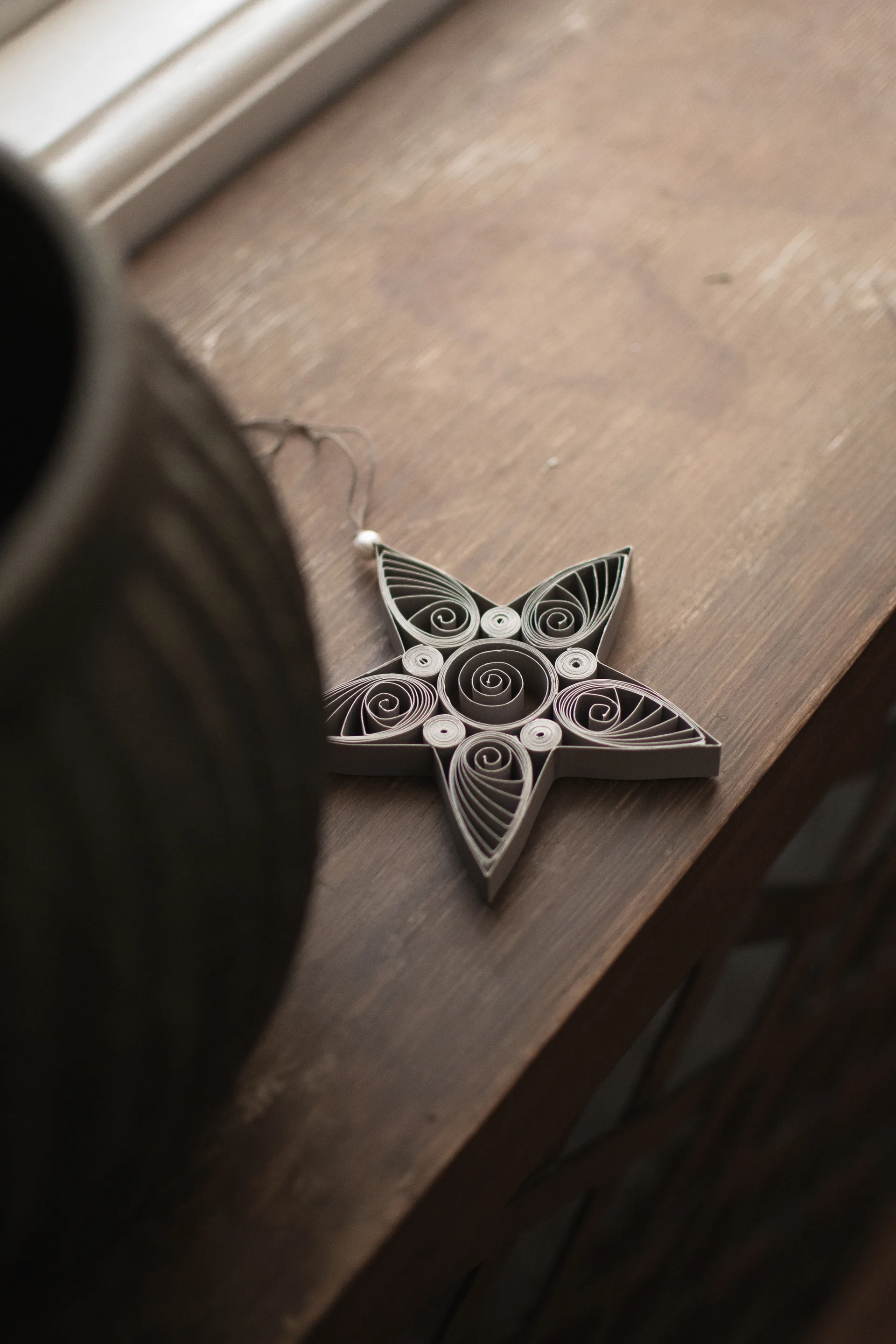 Paper star χριστουγεννιάτικο κρεμαστό αστέρι 13 cm, Mole DBKD