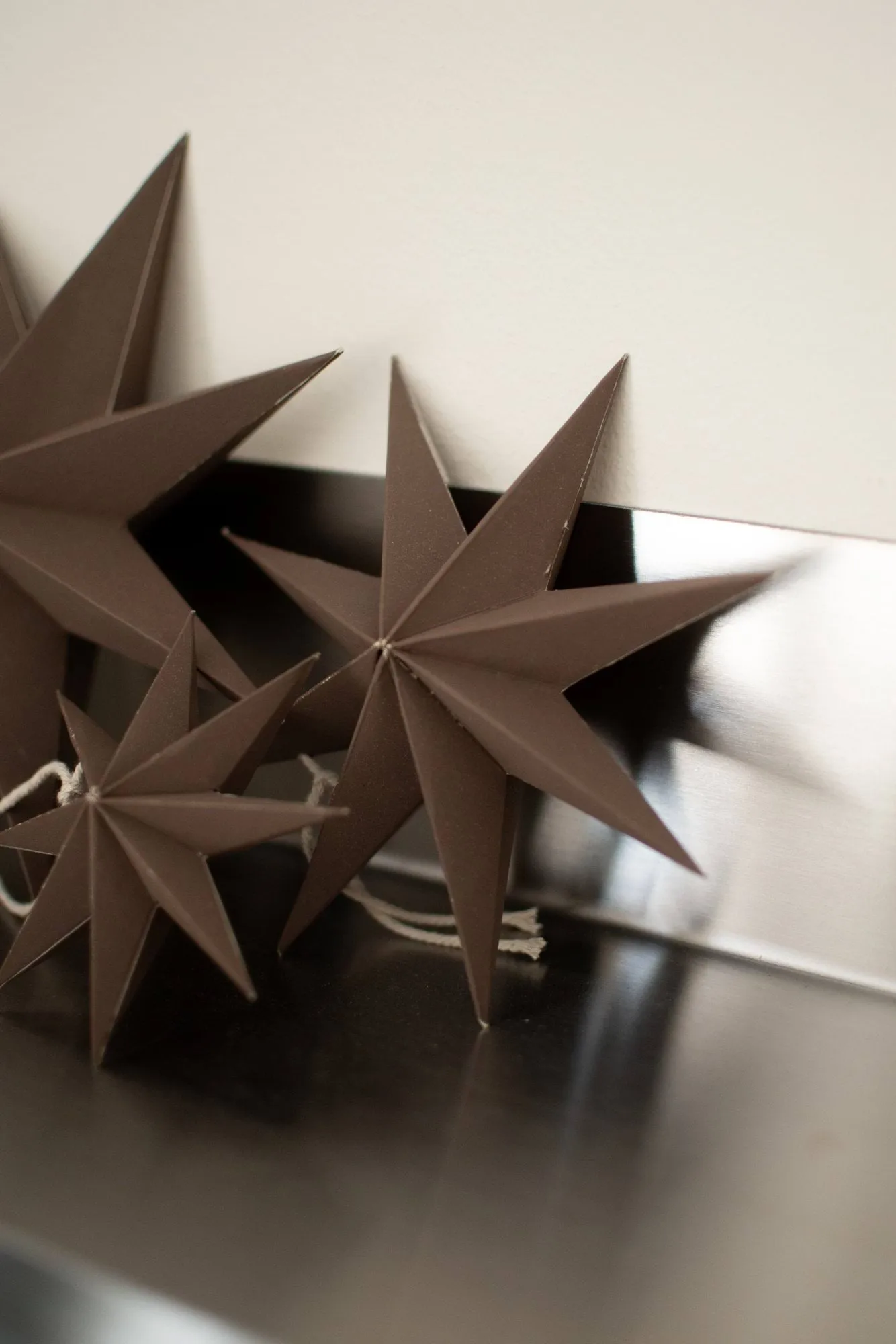Paper winter star διακοσμητικό κρεμαστό, Brown, medium, Ø14 εκ. DBKD