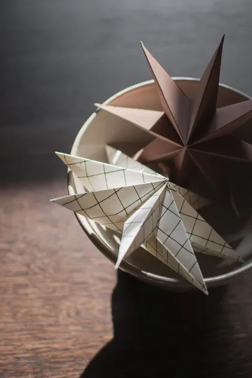 Paper winter star διακοσμητικό κρεμαστό - Square white, large, Ø19 εκ. - DBKD
