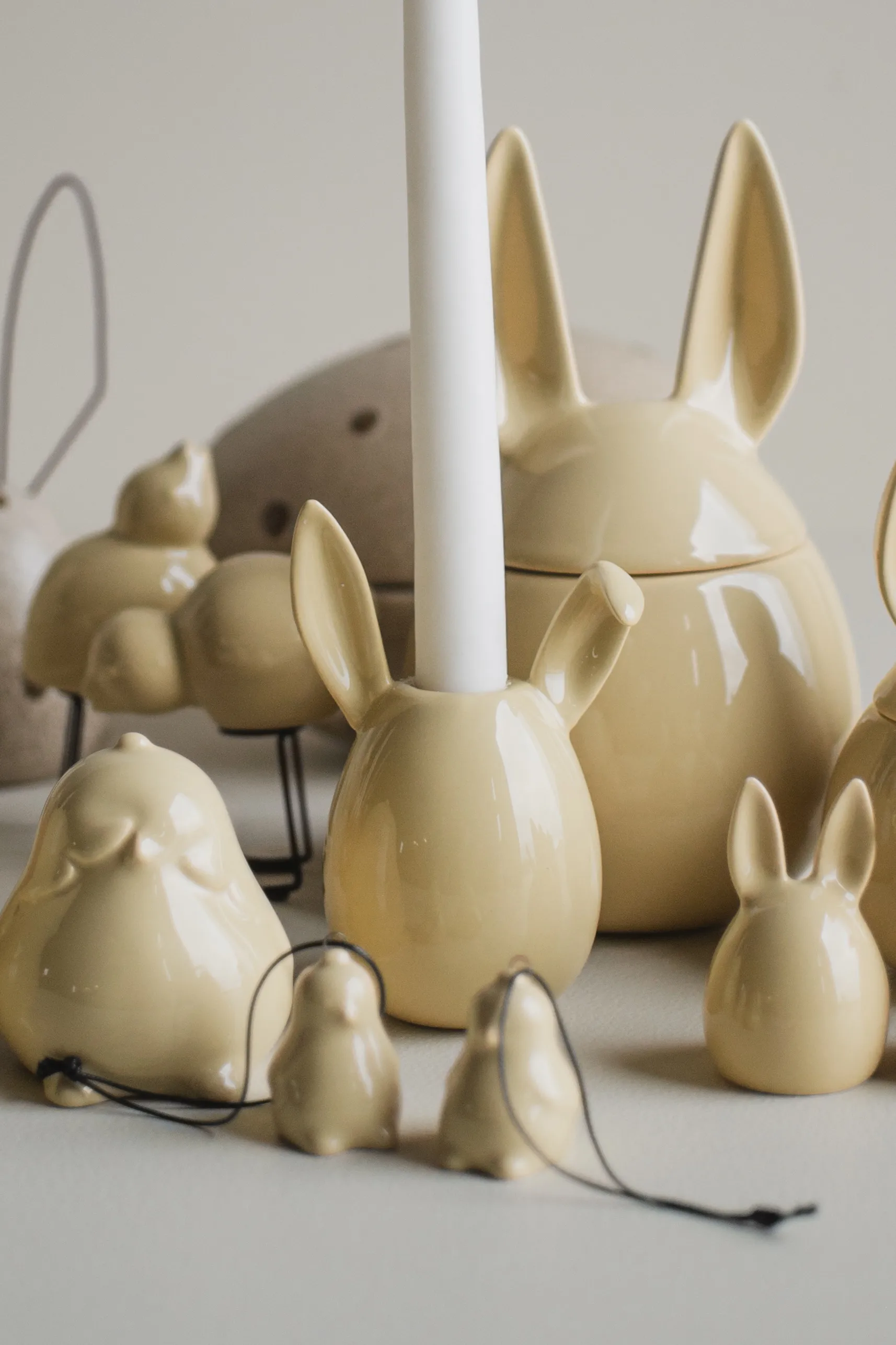 Rabbit κηροπήγιο 13 εκ., Shiny yellow DBKD