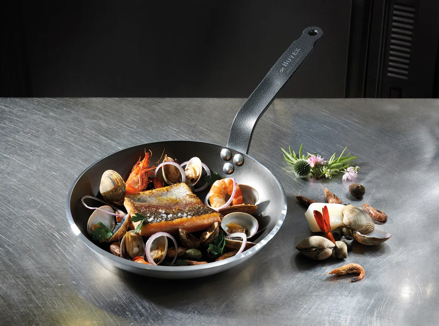 Choc 5 Resto τηγάνι για επαγωγική εστία, 24 cm De Buyer