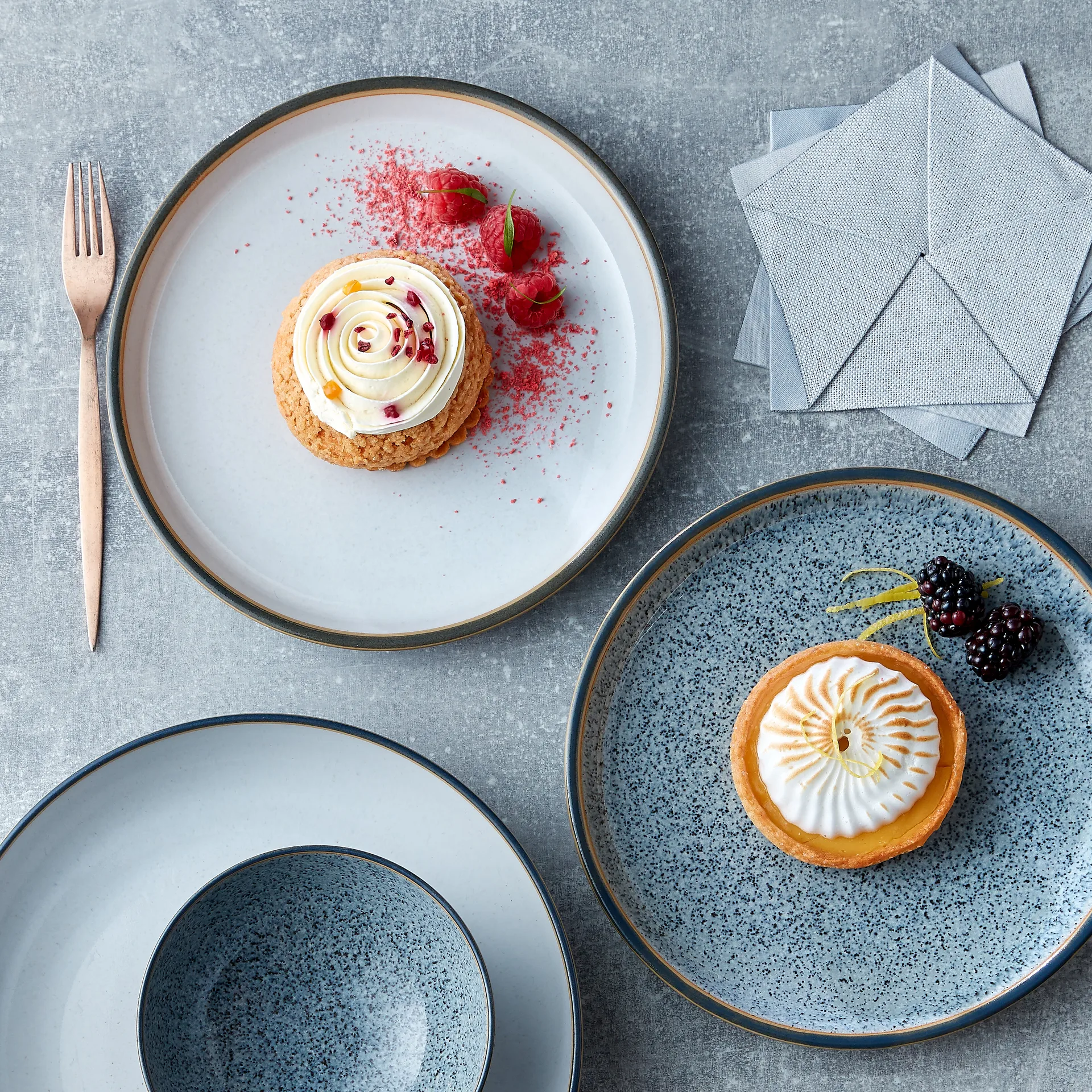 Γκρι ρηχό Studio πιάτο 26 εκ, Γρανίτης Denby