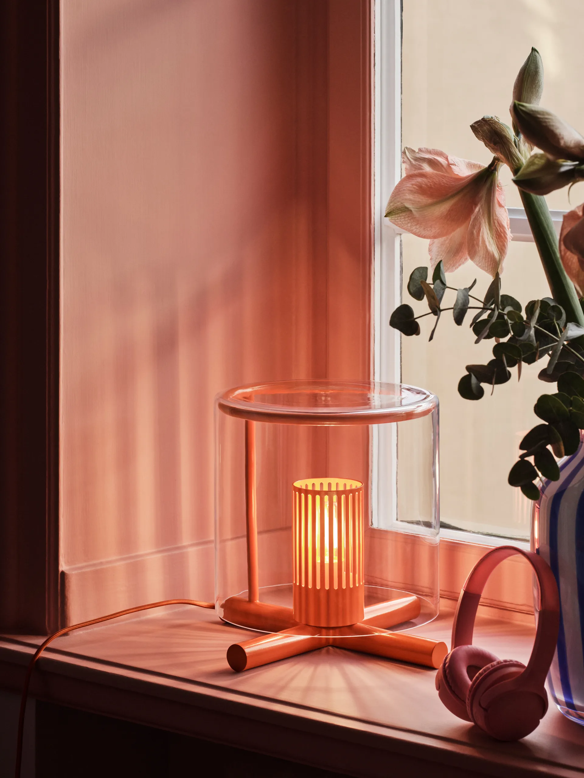 Fire Place επιτραπέζιο φωτιστικό, Κόκκινο Design House Stockholm