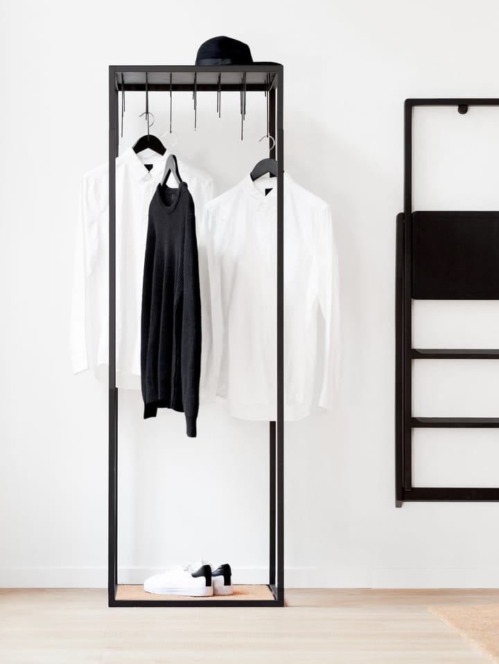 Σκάλα, Μαύρη επικαλυμμένη Design House Stockholm