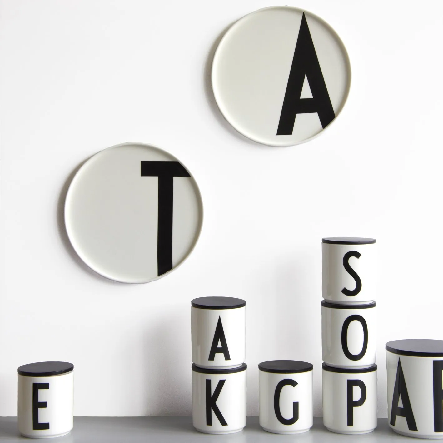 Design Letters πιάτο, A Design Letters