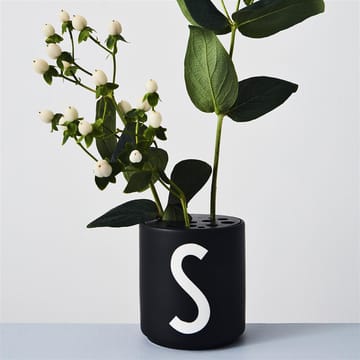 Design Letters φλιτζάνι μαύρο - Y - Design Letters