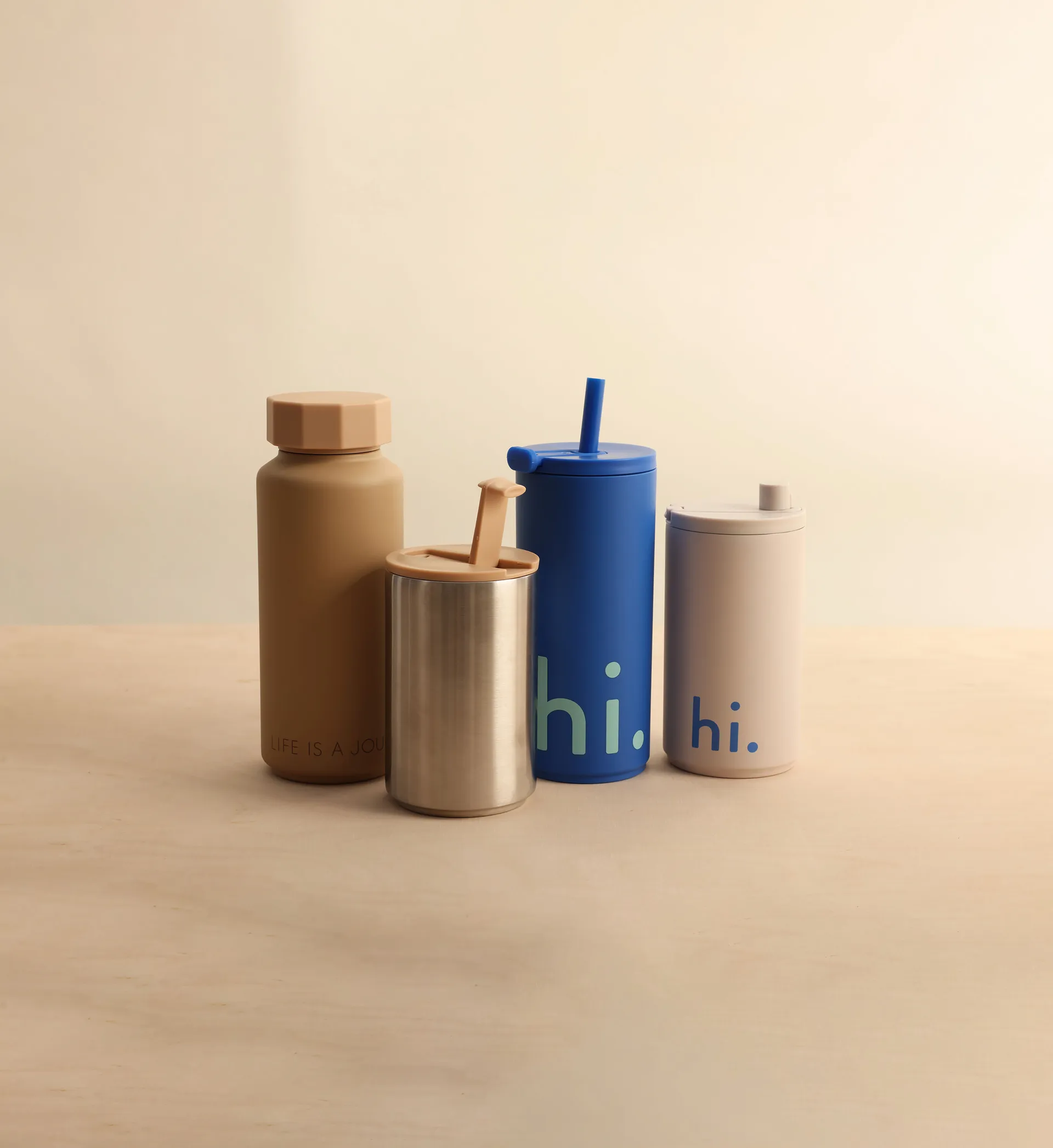 Travel Life θερμός με καλαμάκι 50 cl, Hi-cobalt blue Design Letters