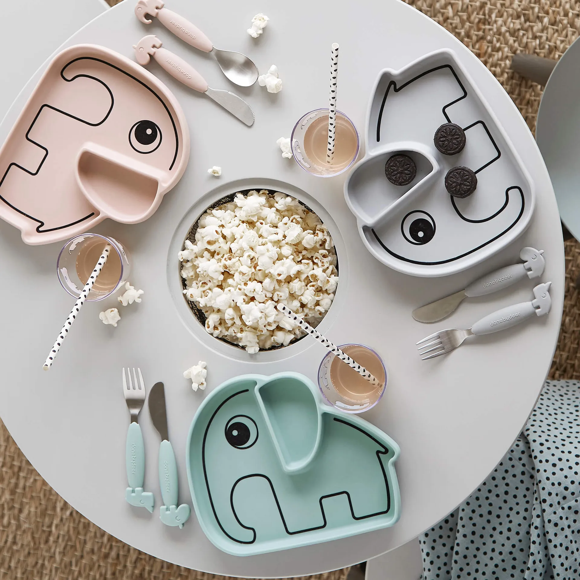 Παιδικό πιάτο Elphee Stick&Stay 17x20 εκ, Blue Done by deer